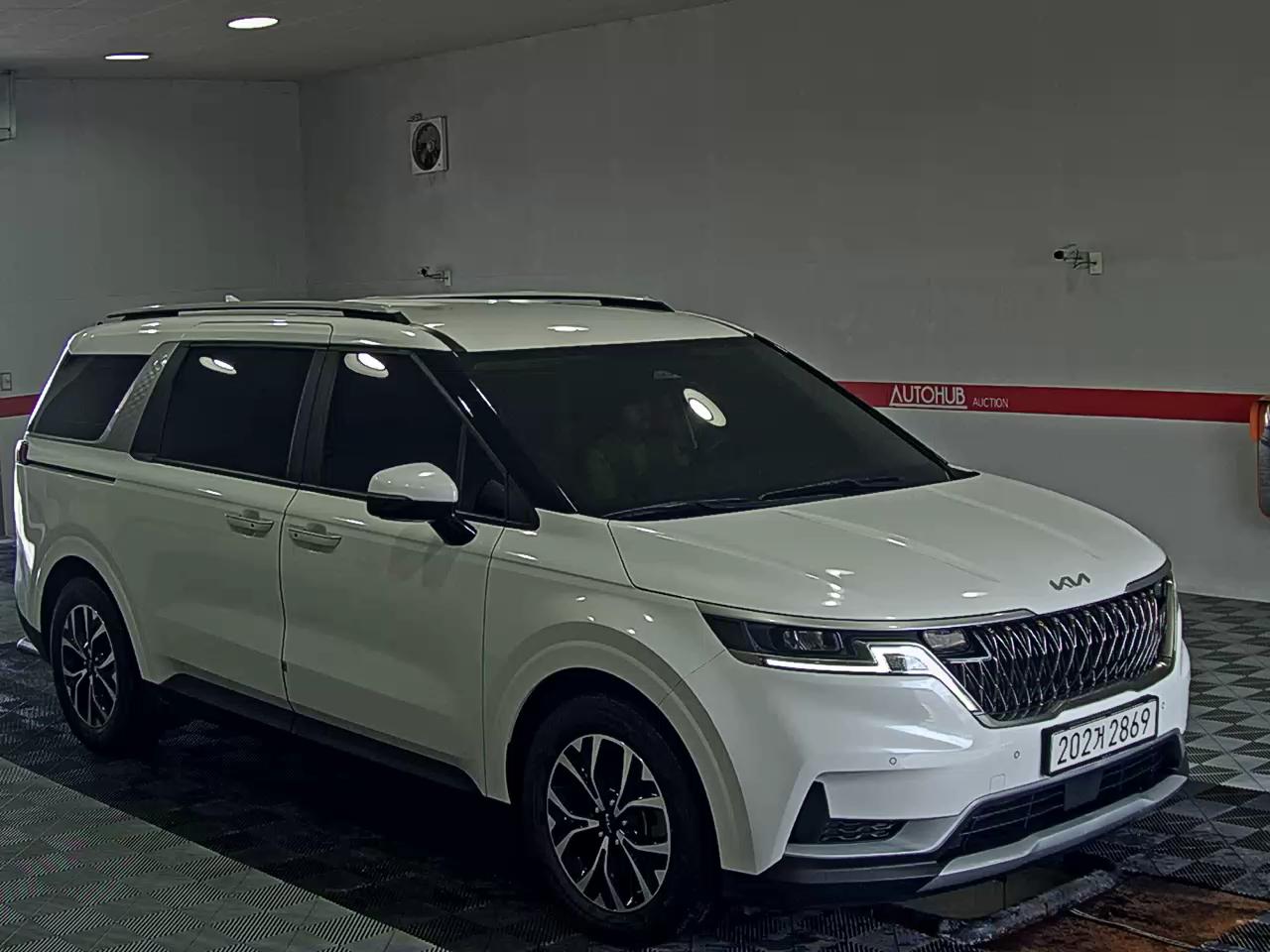 2023 - kia carnival