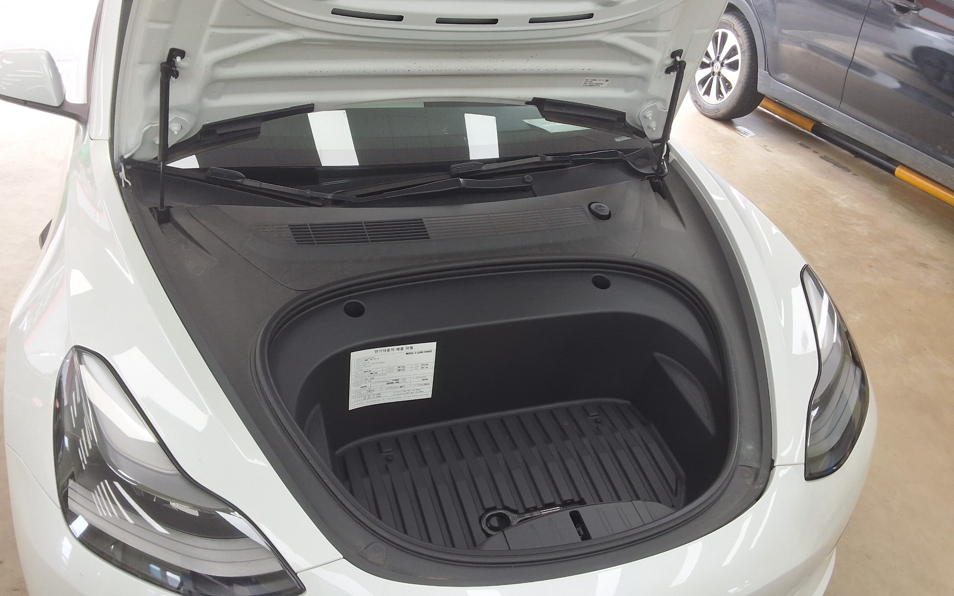 Tesla Model 3 2022 — صورة 19