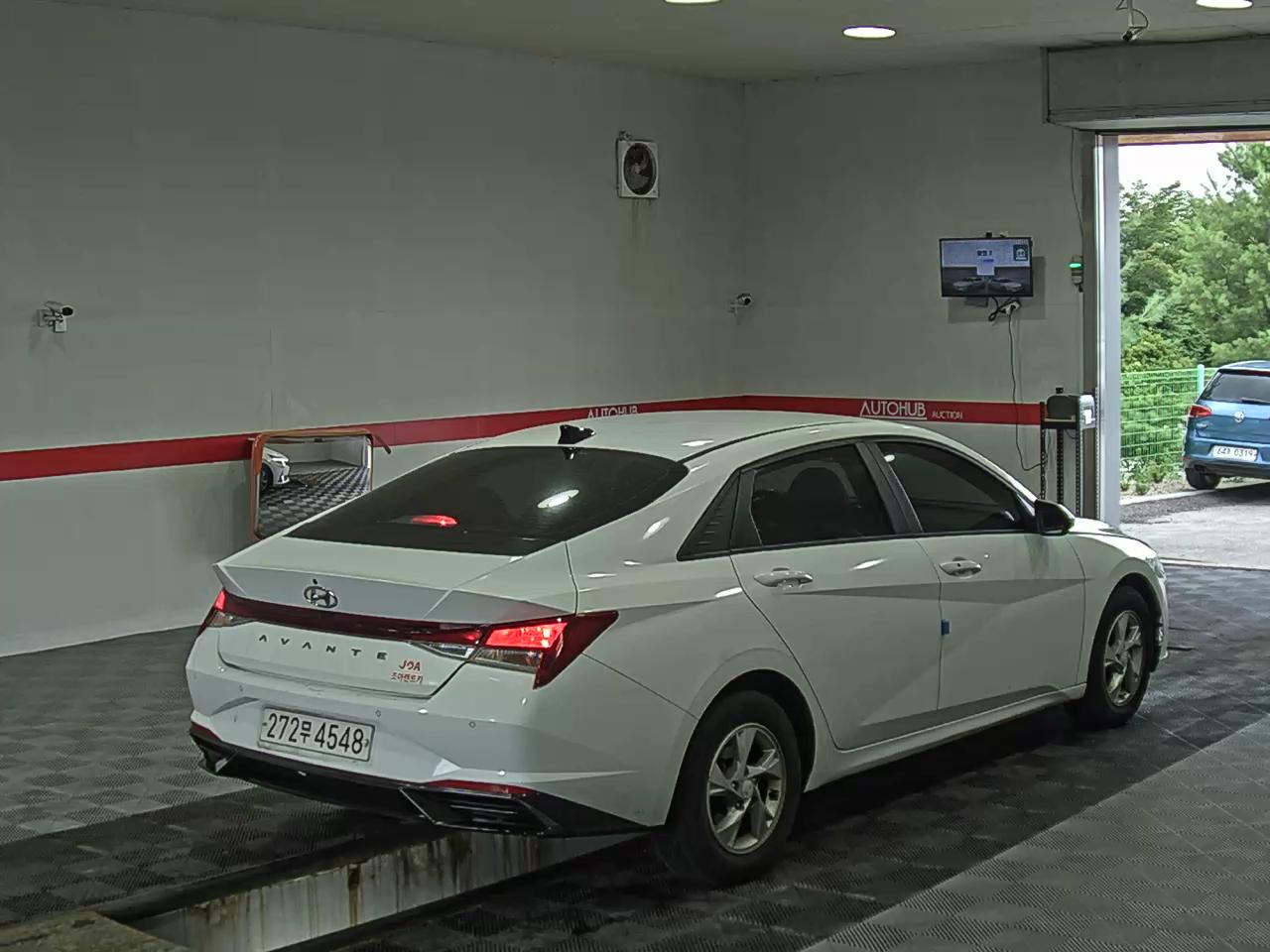 2021 - hyundai avante