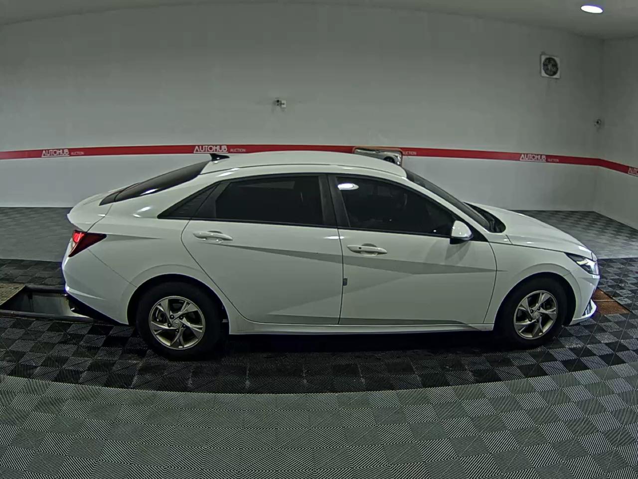 2021 - hyundai avante