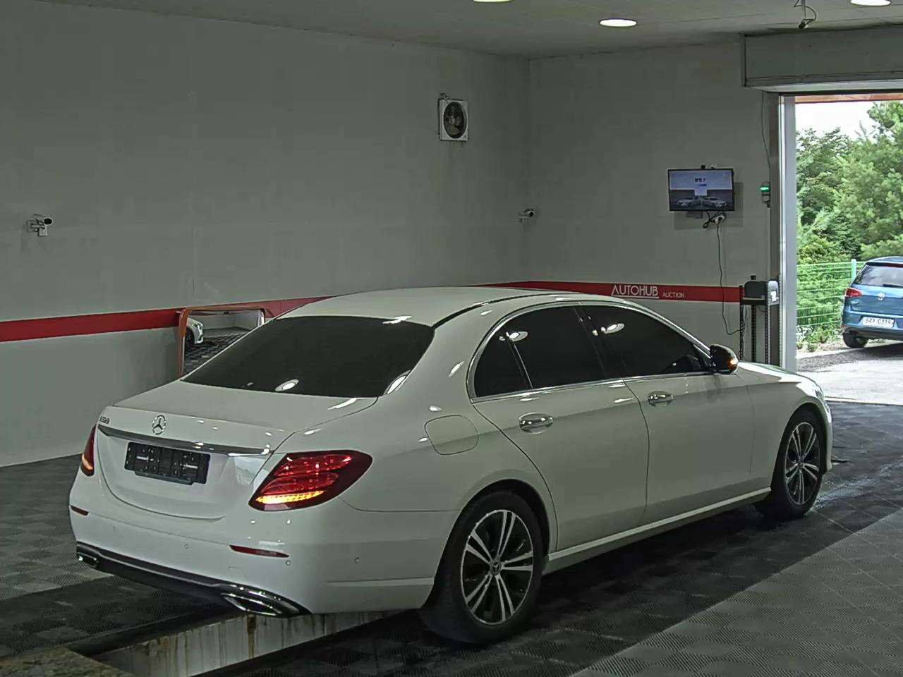 2020 - mercedes-benz e300