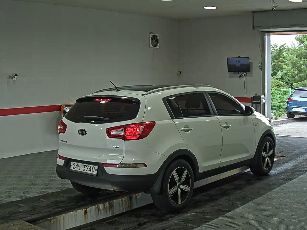 2011 - kia sportage