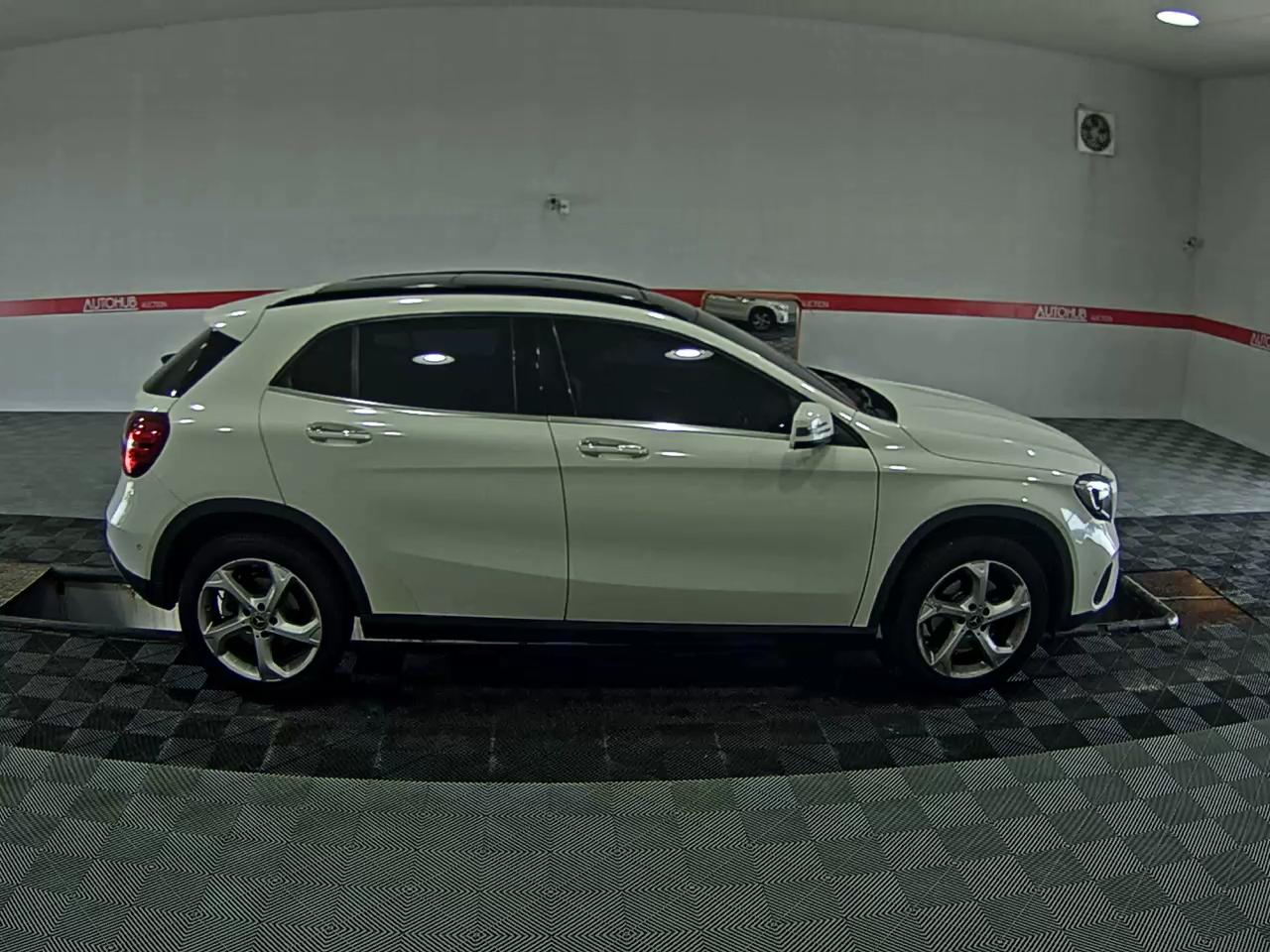 2018 - mercedes-benz gla 220