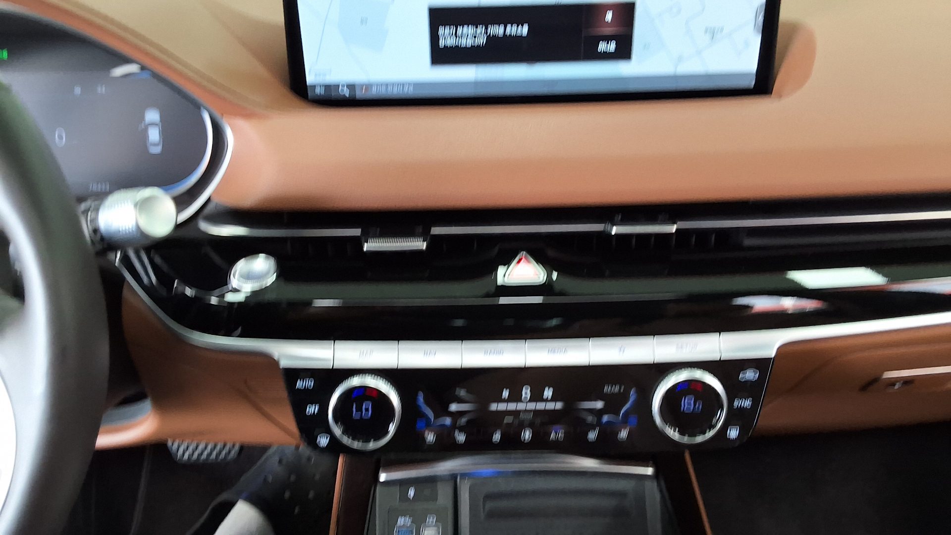 جينيسيس G80 2021 — صورة 23