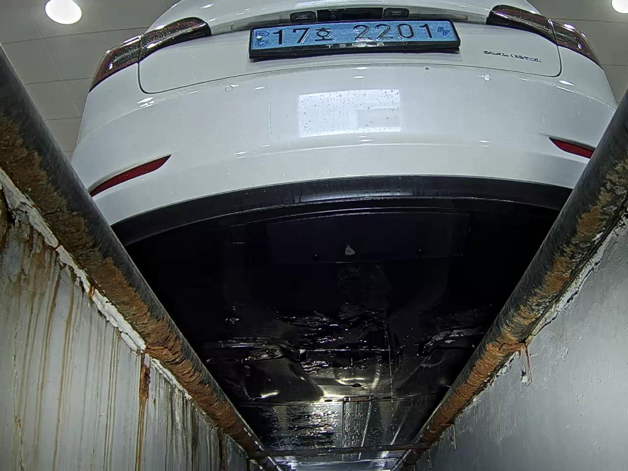 Tesla Model 3 2022 — صورة 15