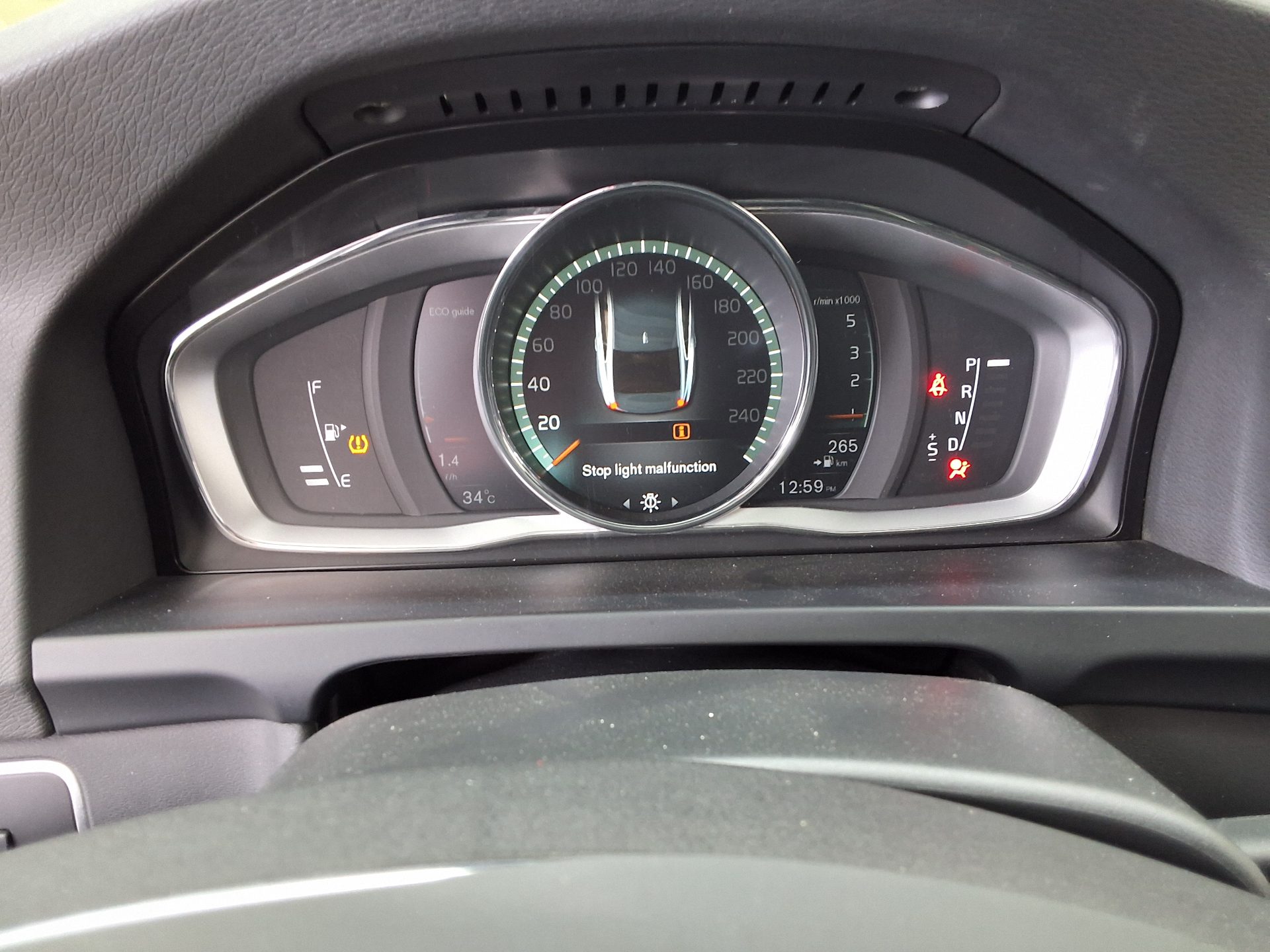 فولفو S60 (2Nd Gen) D3 Momentum 2017 d3