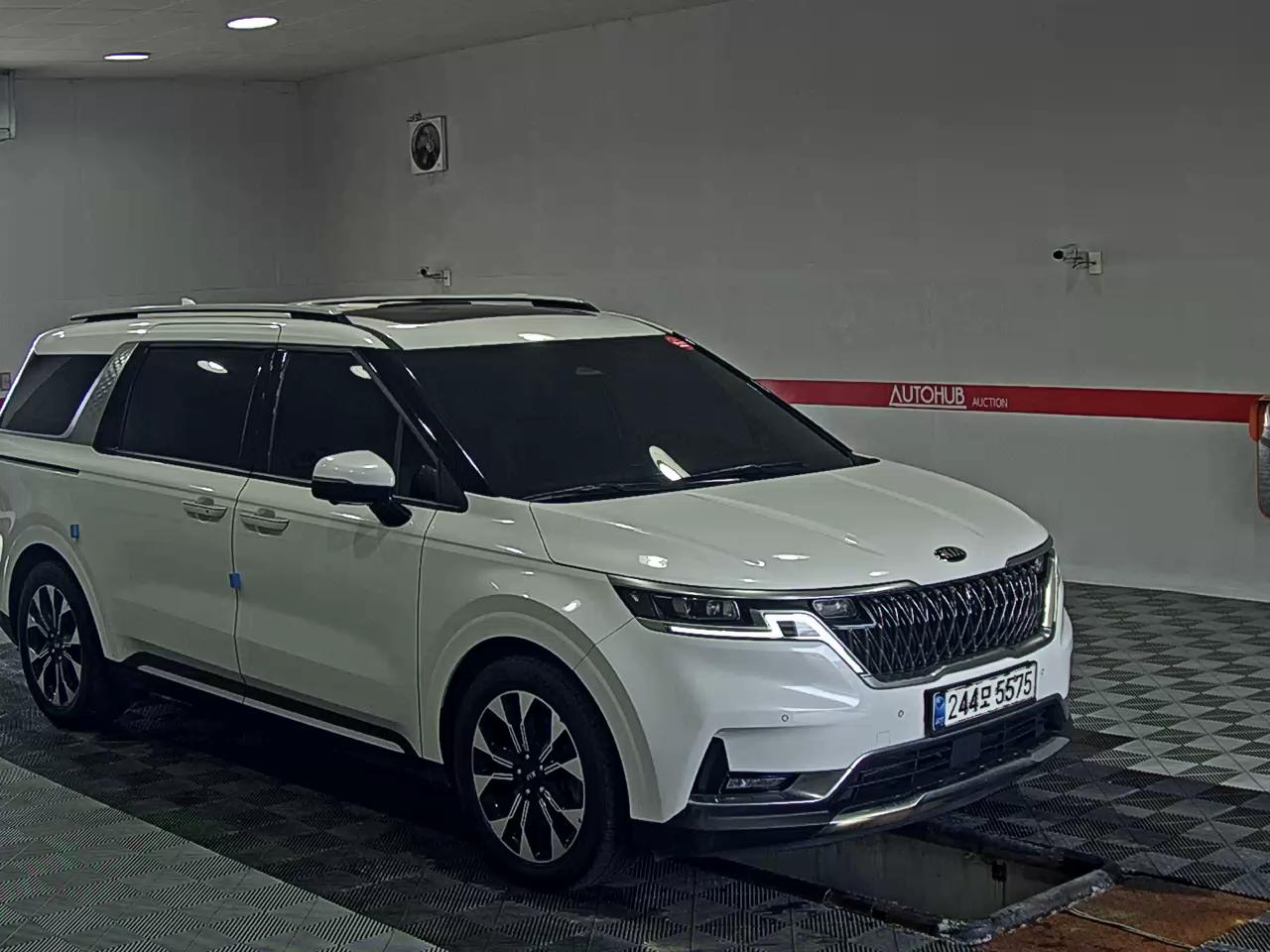 2021 - kia carnival