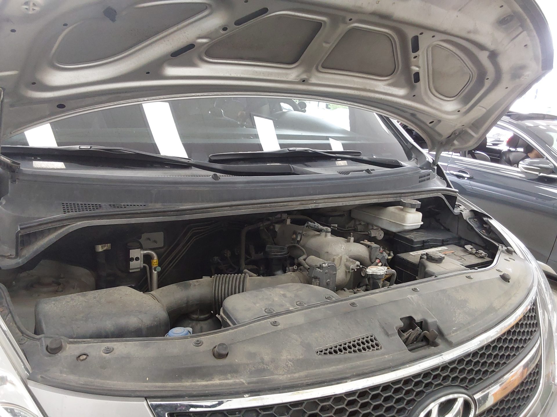 2015 - hyundai grand starex