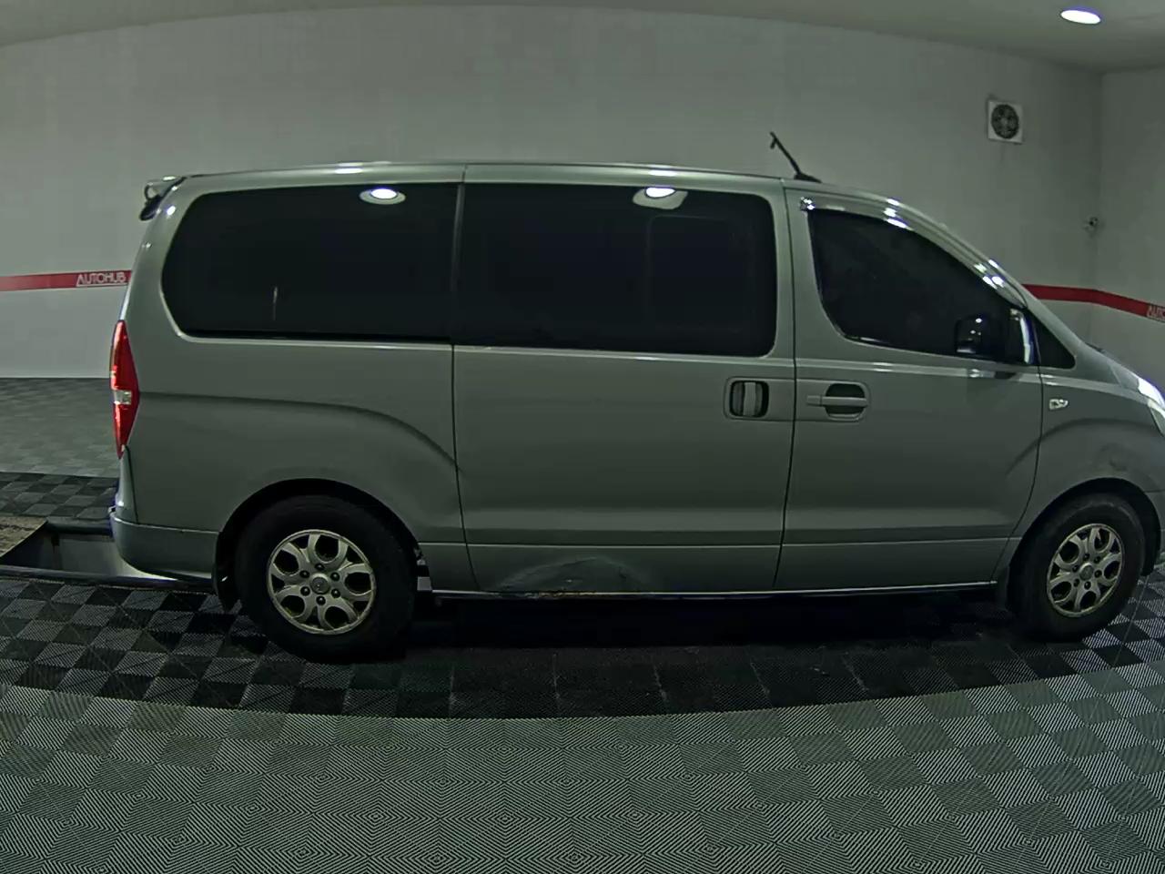2015 - hyundai grand starex