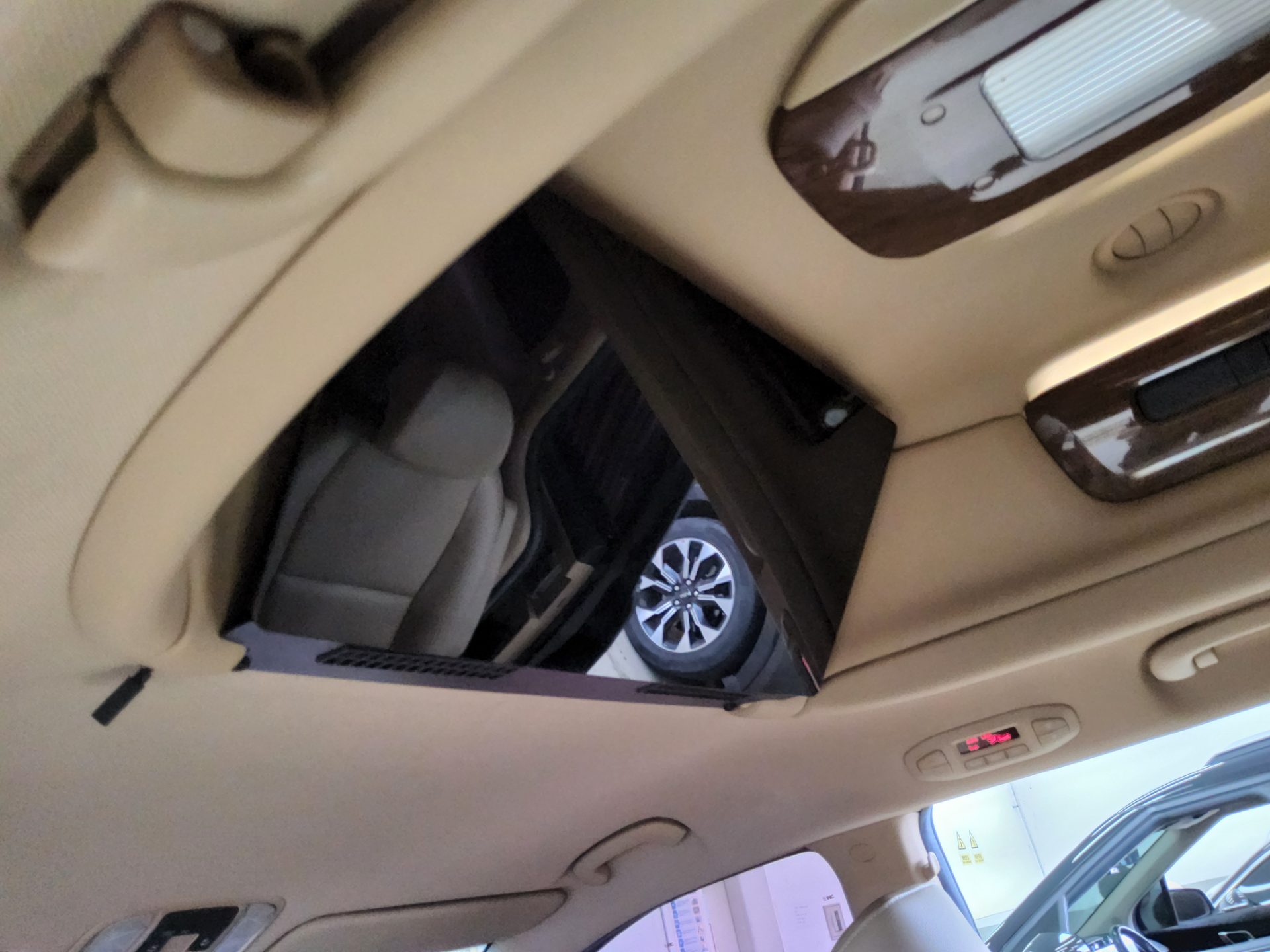 2018 - kia carnival