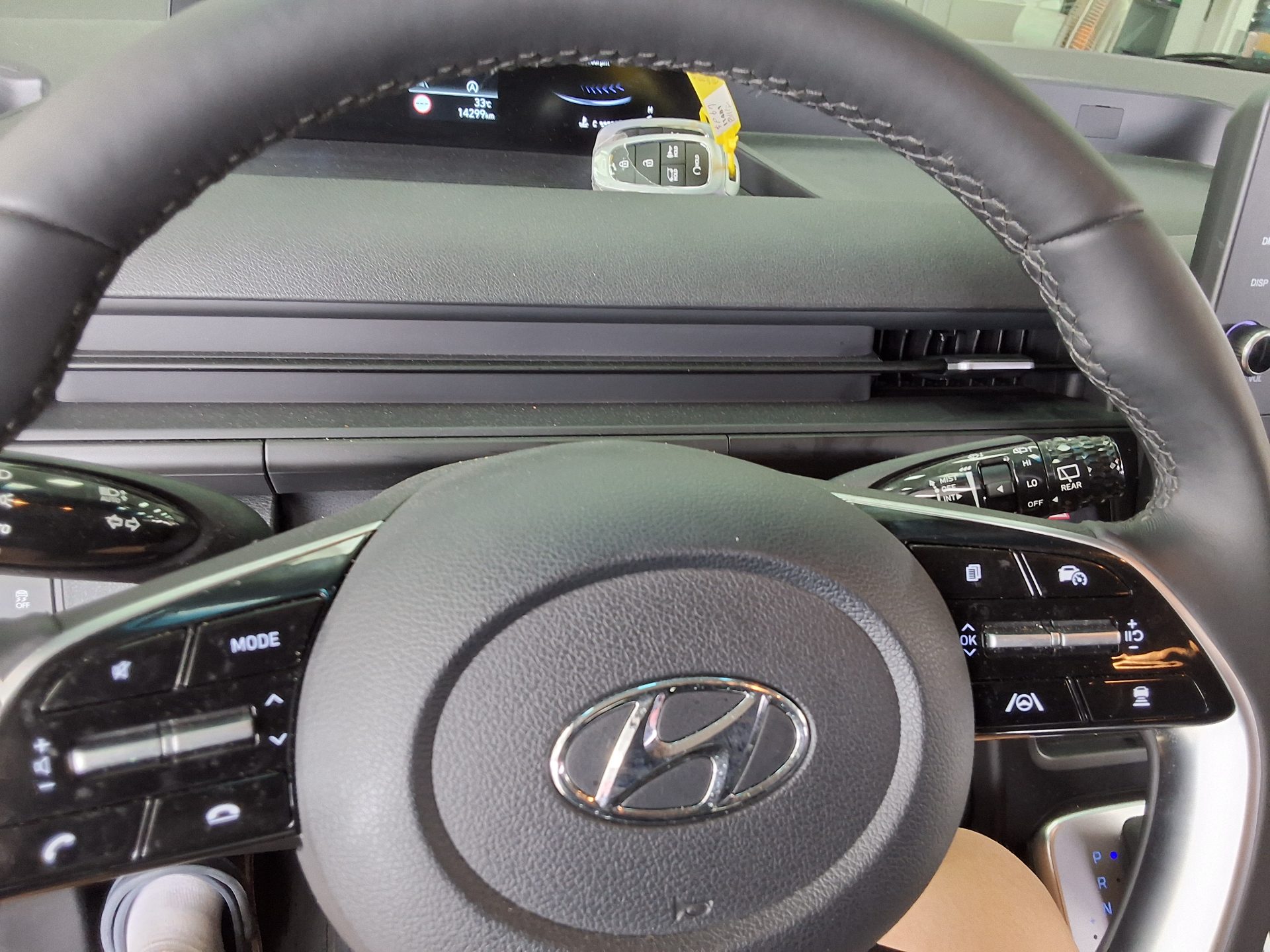2023 - hyundai staria