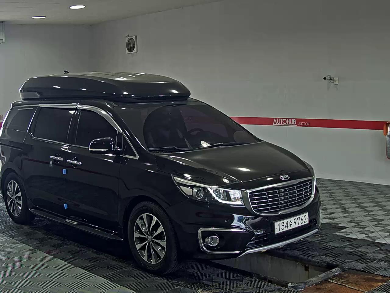 2018 - kia carnival