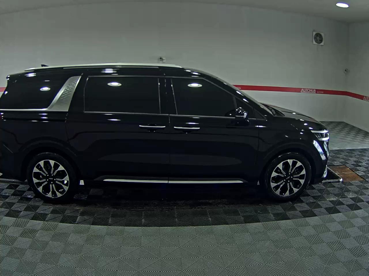 2021 - kia carnival