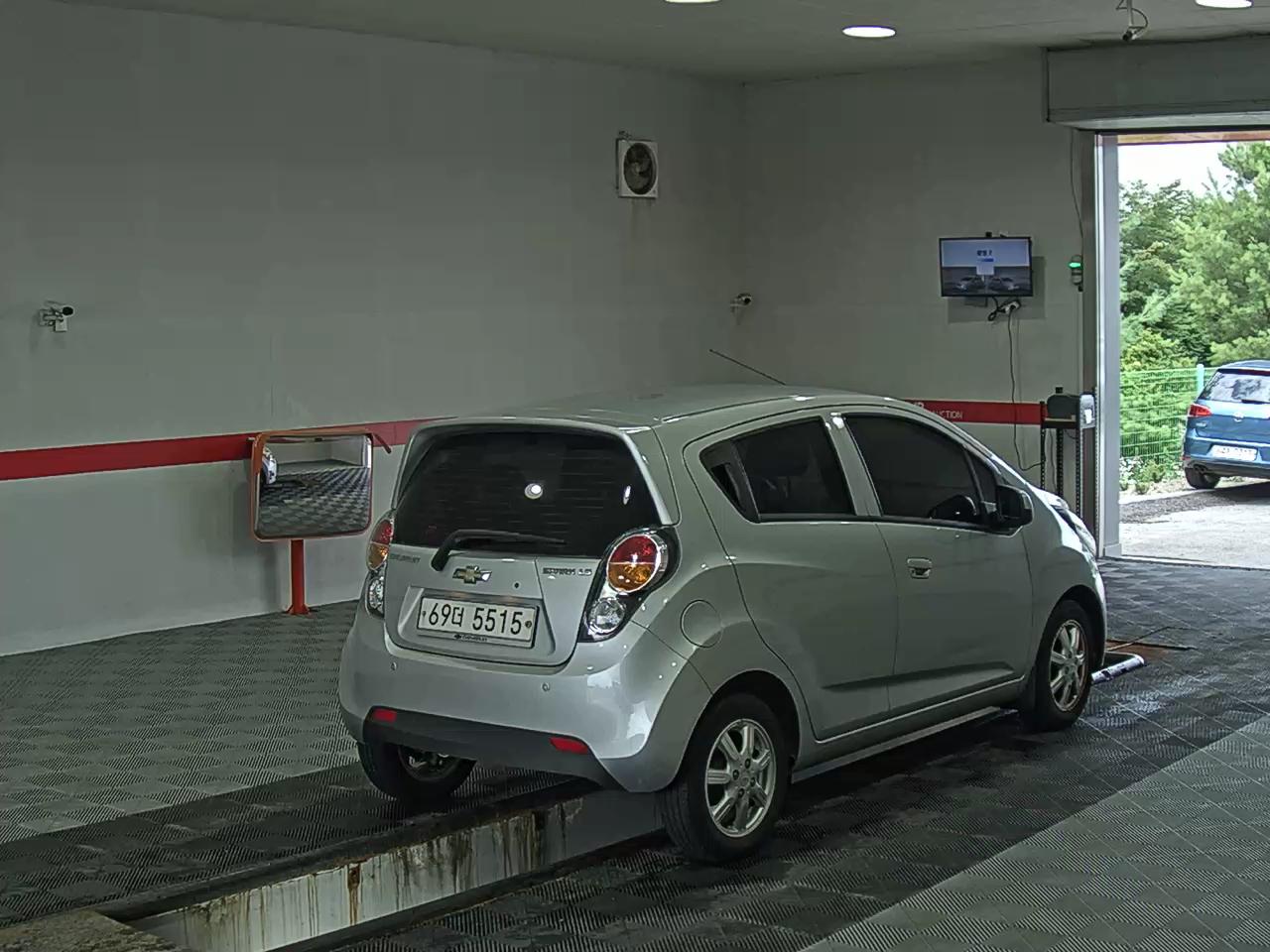 2012 - chevrolet spark