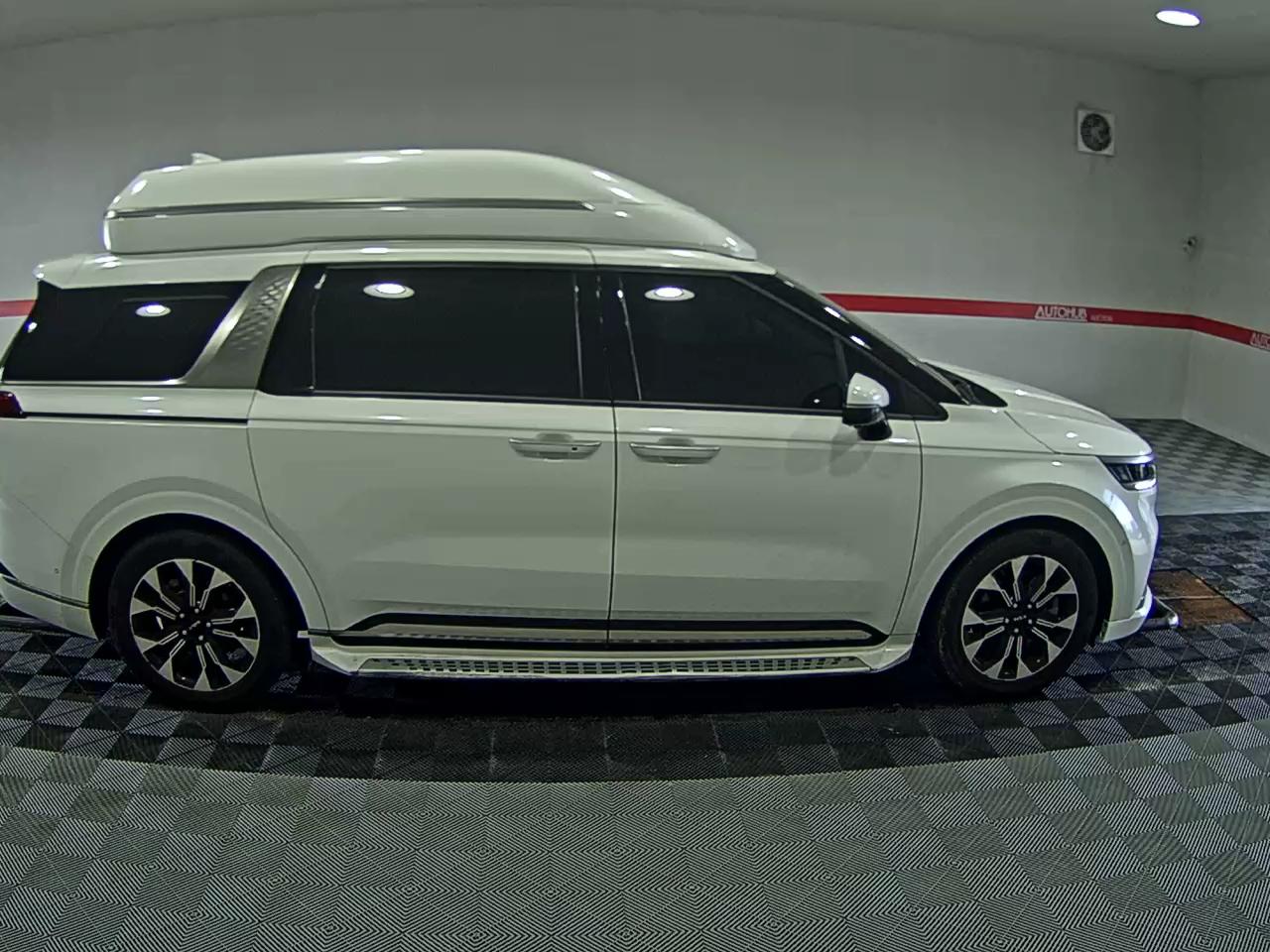 2022 - kia carnival