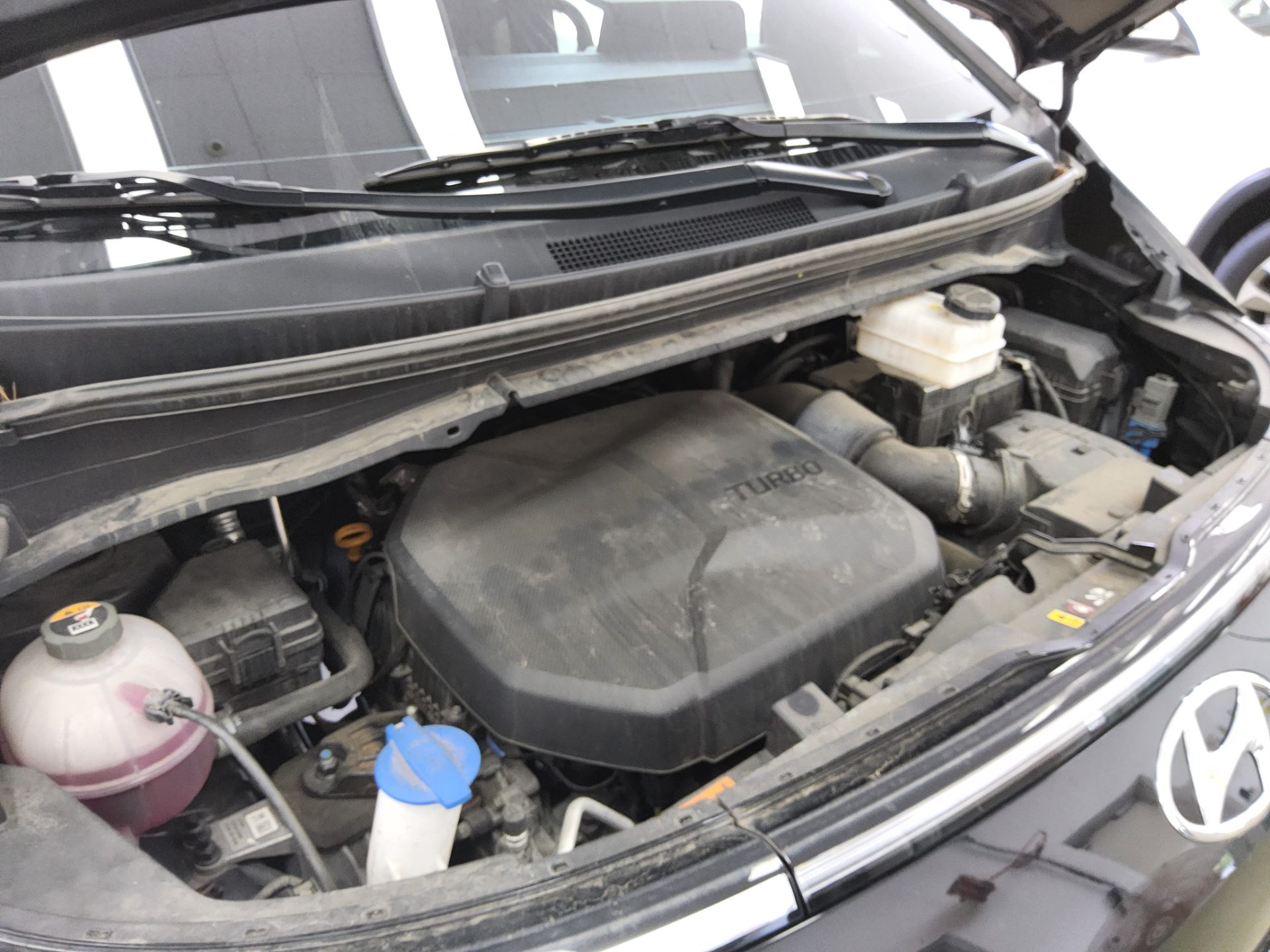 2023 - hyundai staria