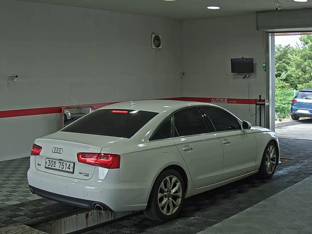 2012 - audi a6