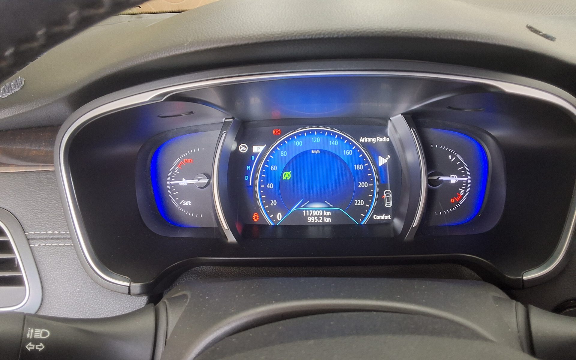 2017 - renault sm6