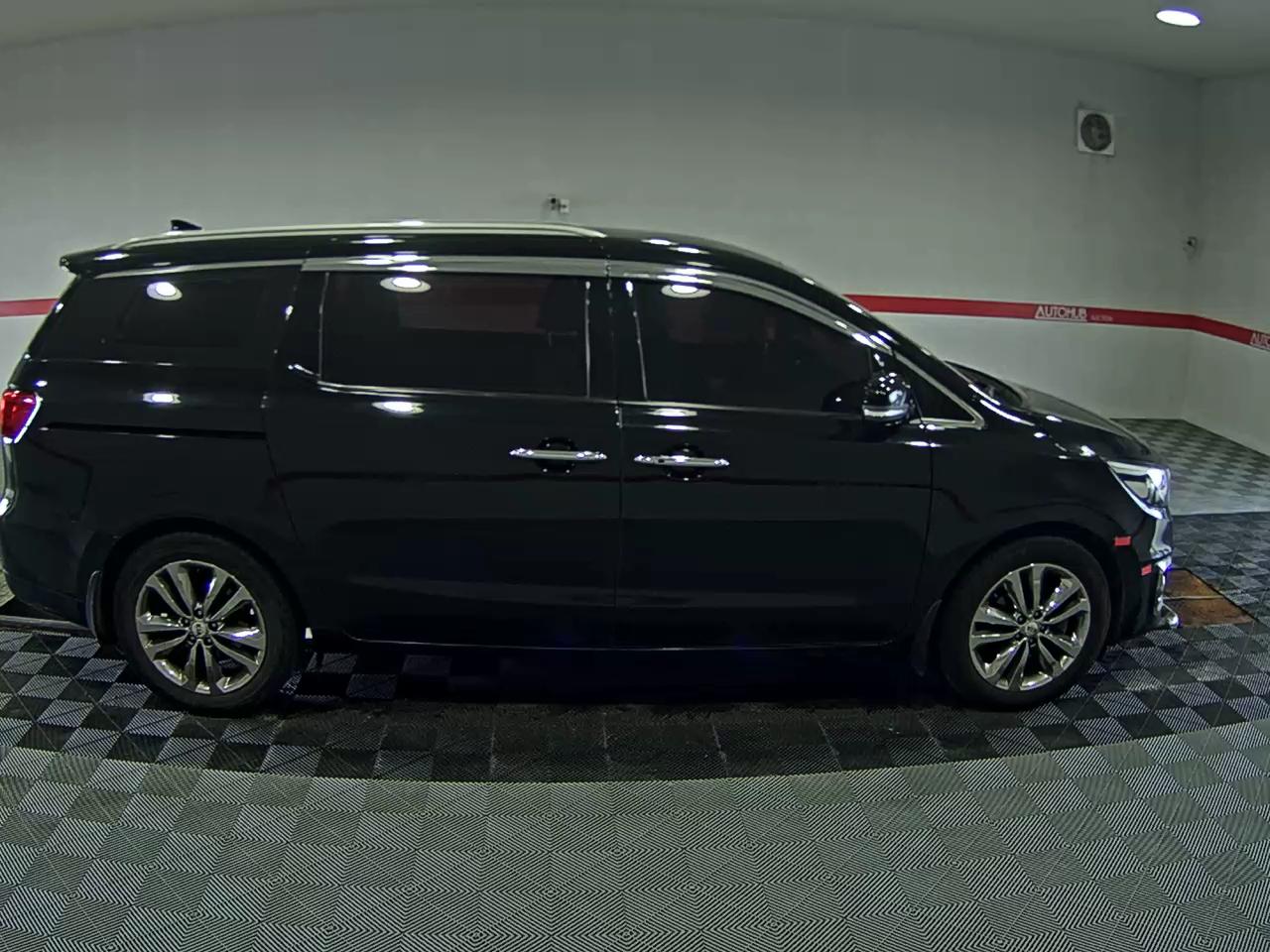 2017 - kia carnival