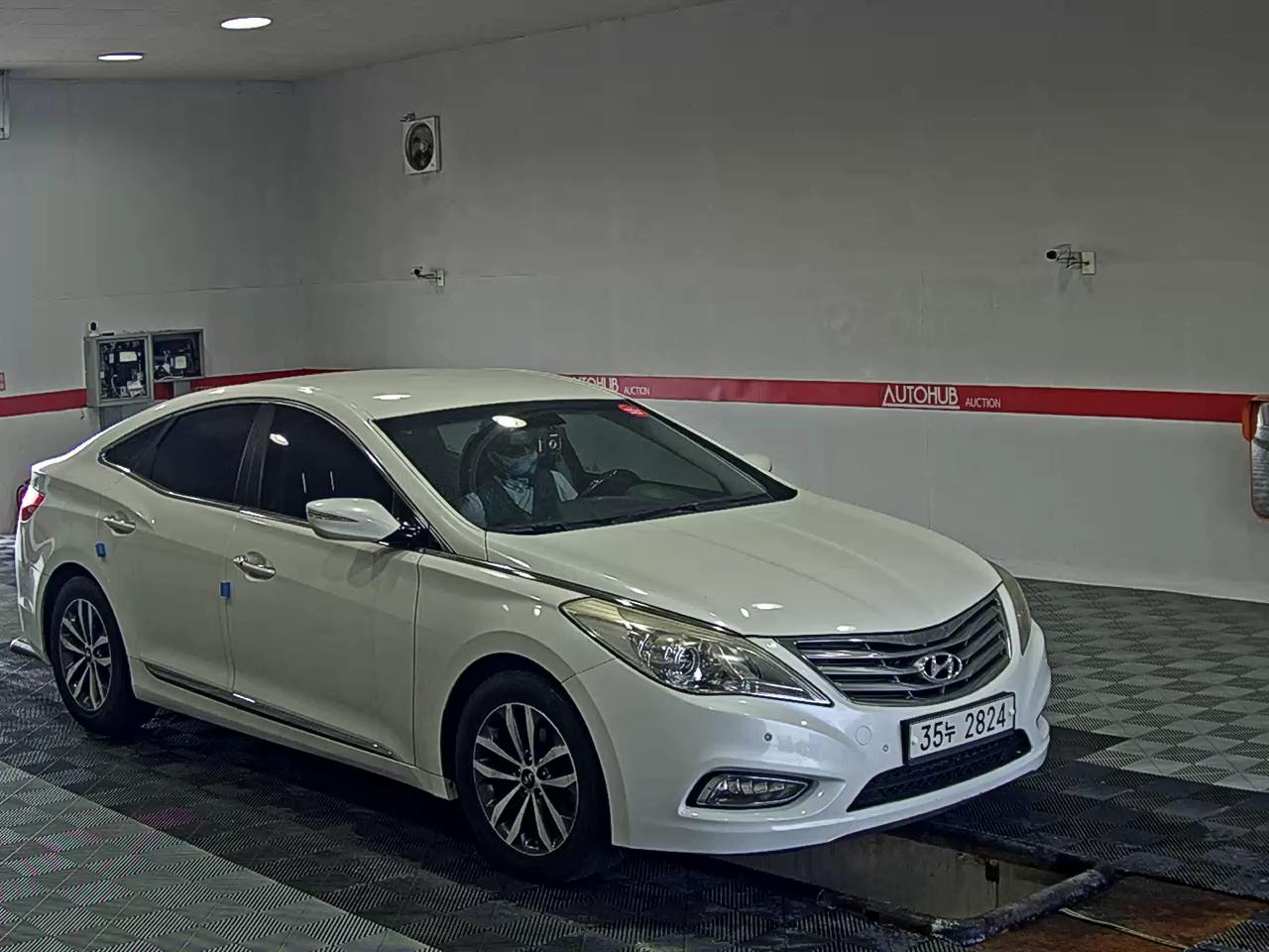 2012 - hyundai grandeur