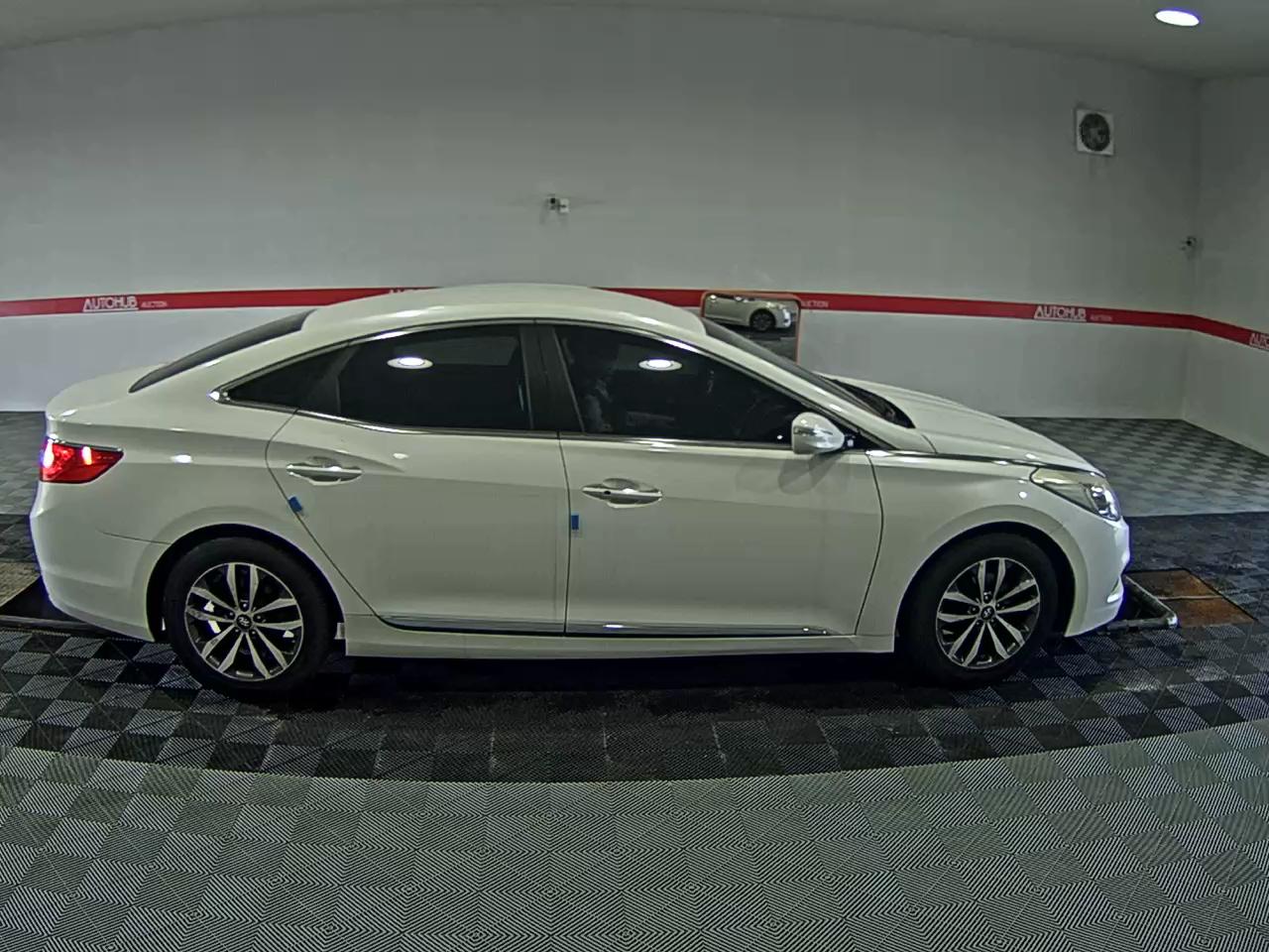 2012 - hyundai grandeur