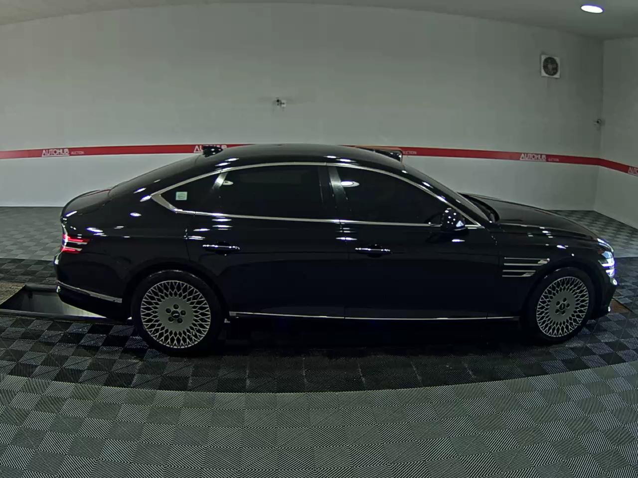 2022 - genesis g80