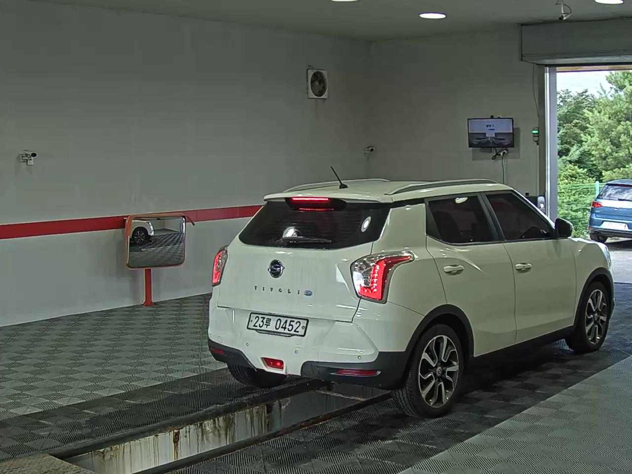 2016 - ssangyong tivoli