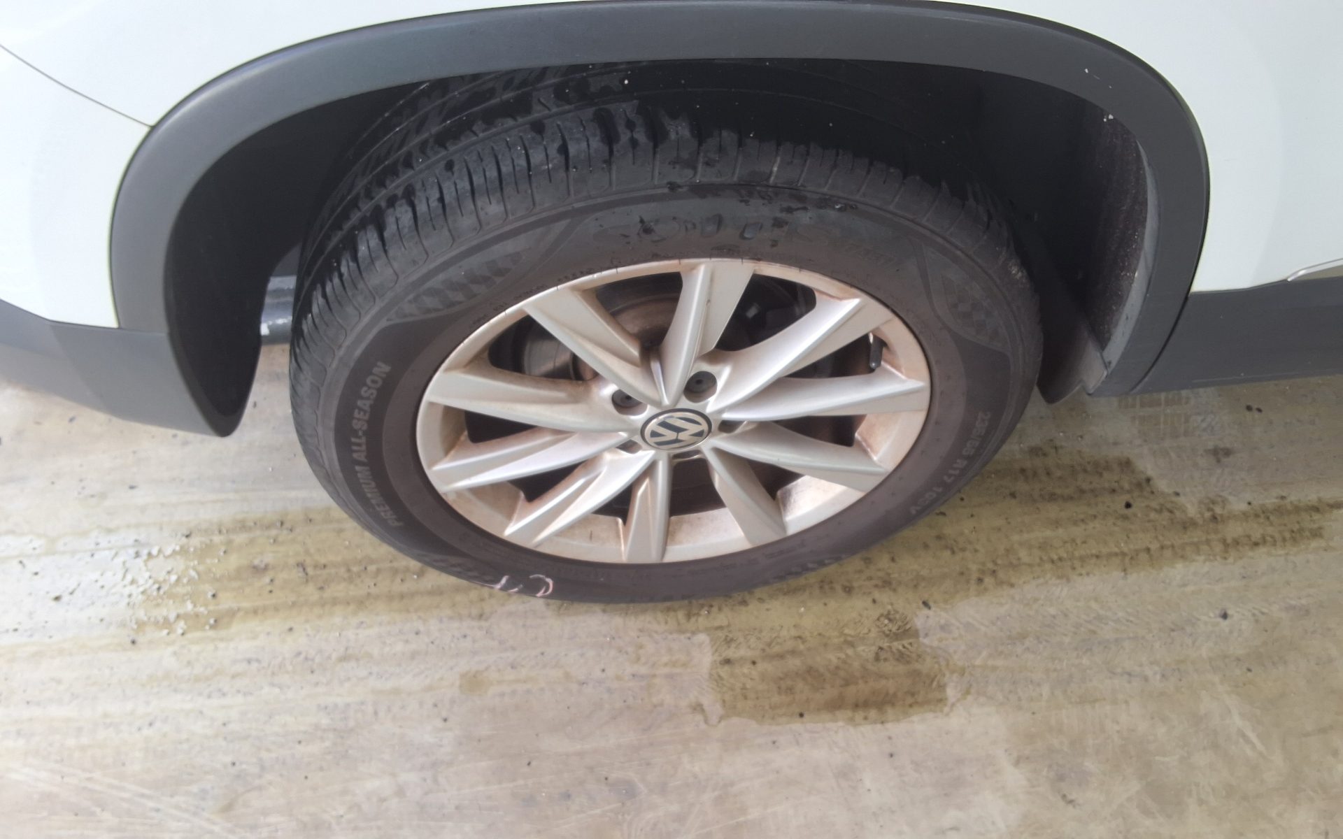 2015 - volkswagen tiguan