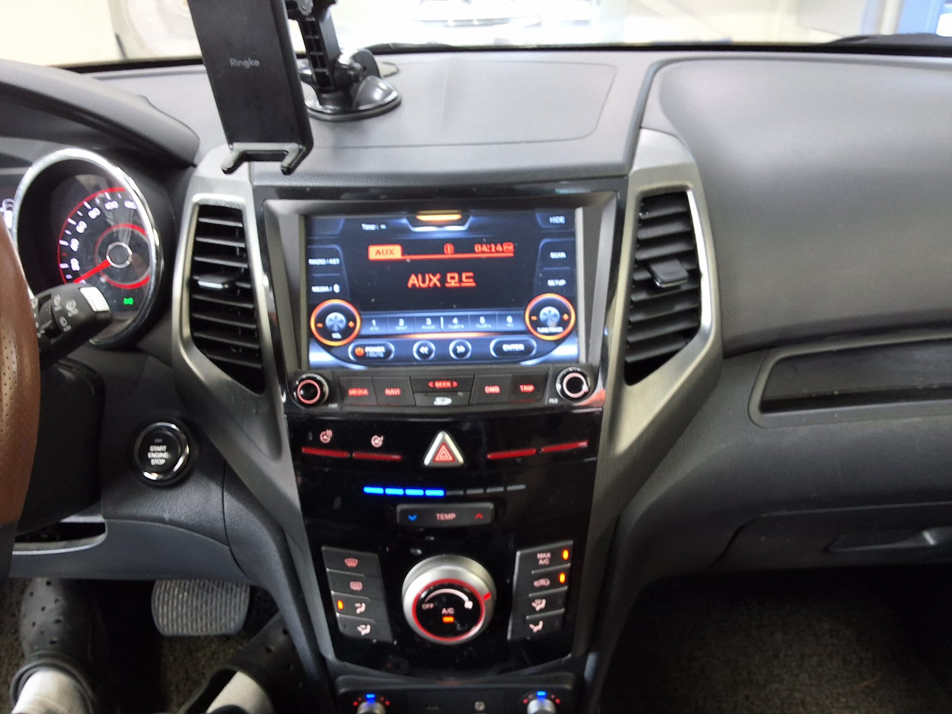 2018 - ssangyong tivoli