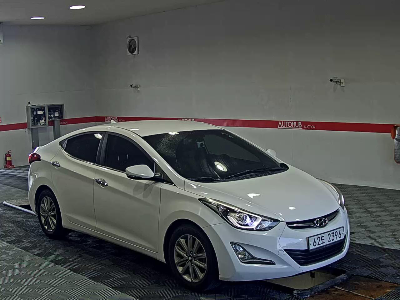2014 - hyundai avante