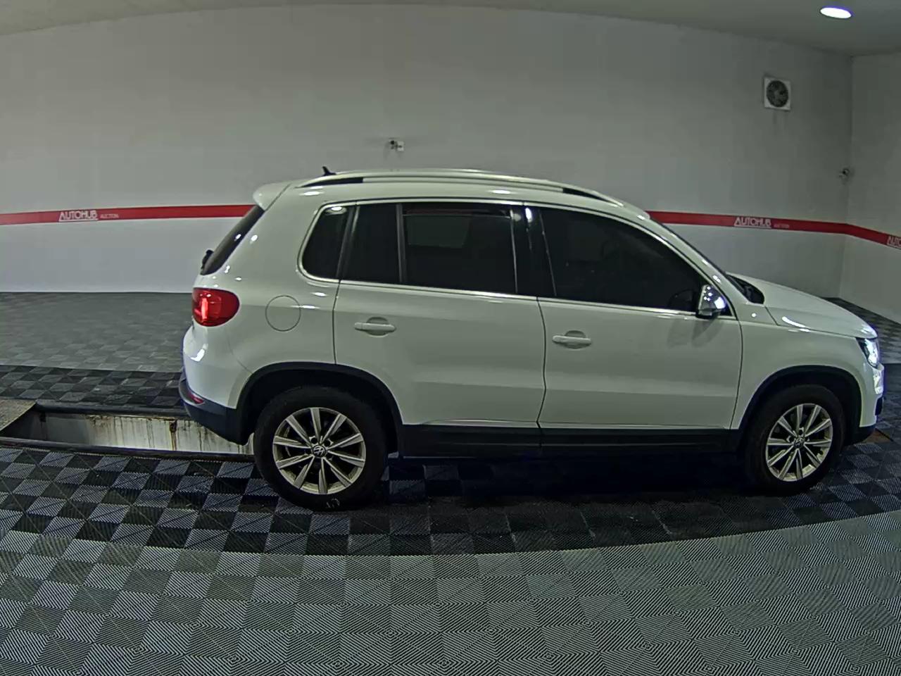 2015 - volkswagen tiguan