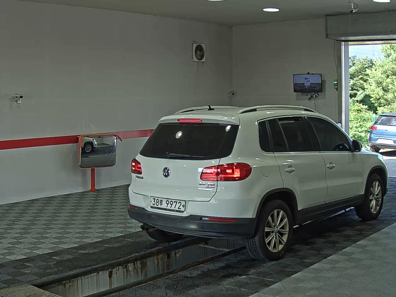 2015 - volkswagen tiguan