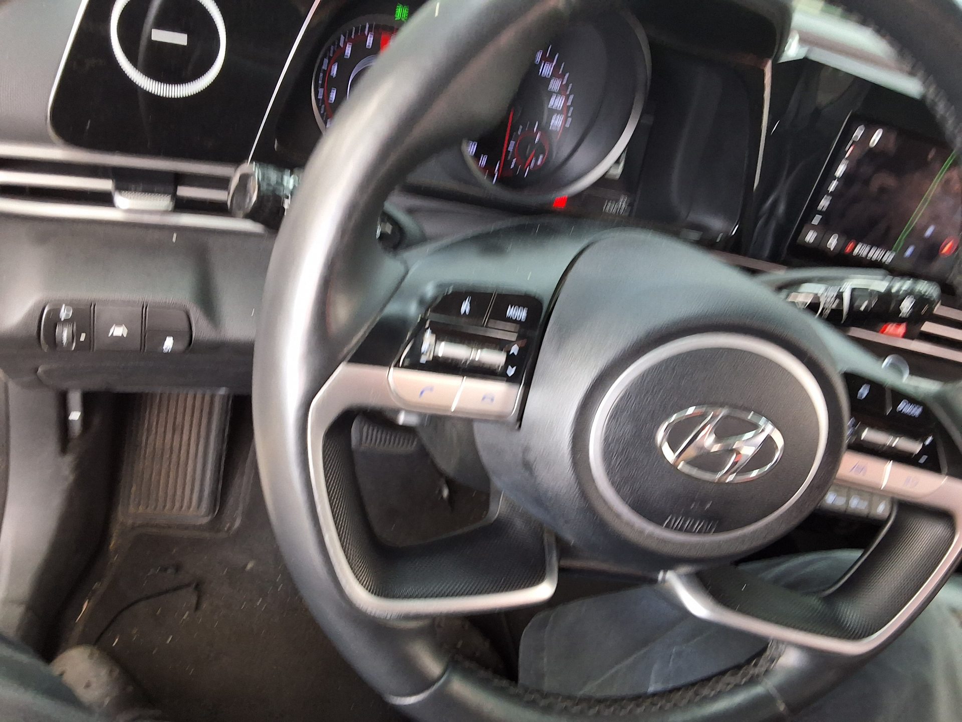 2022 - hyundai avante