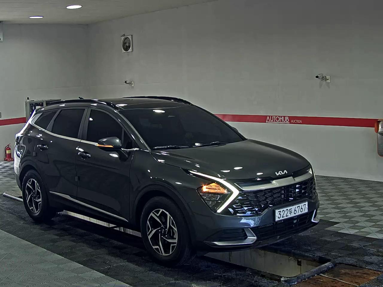 2023 - kia sportage