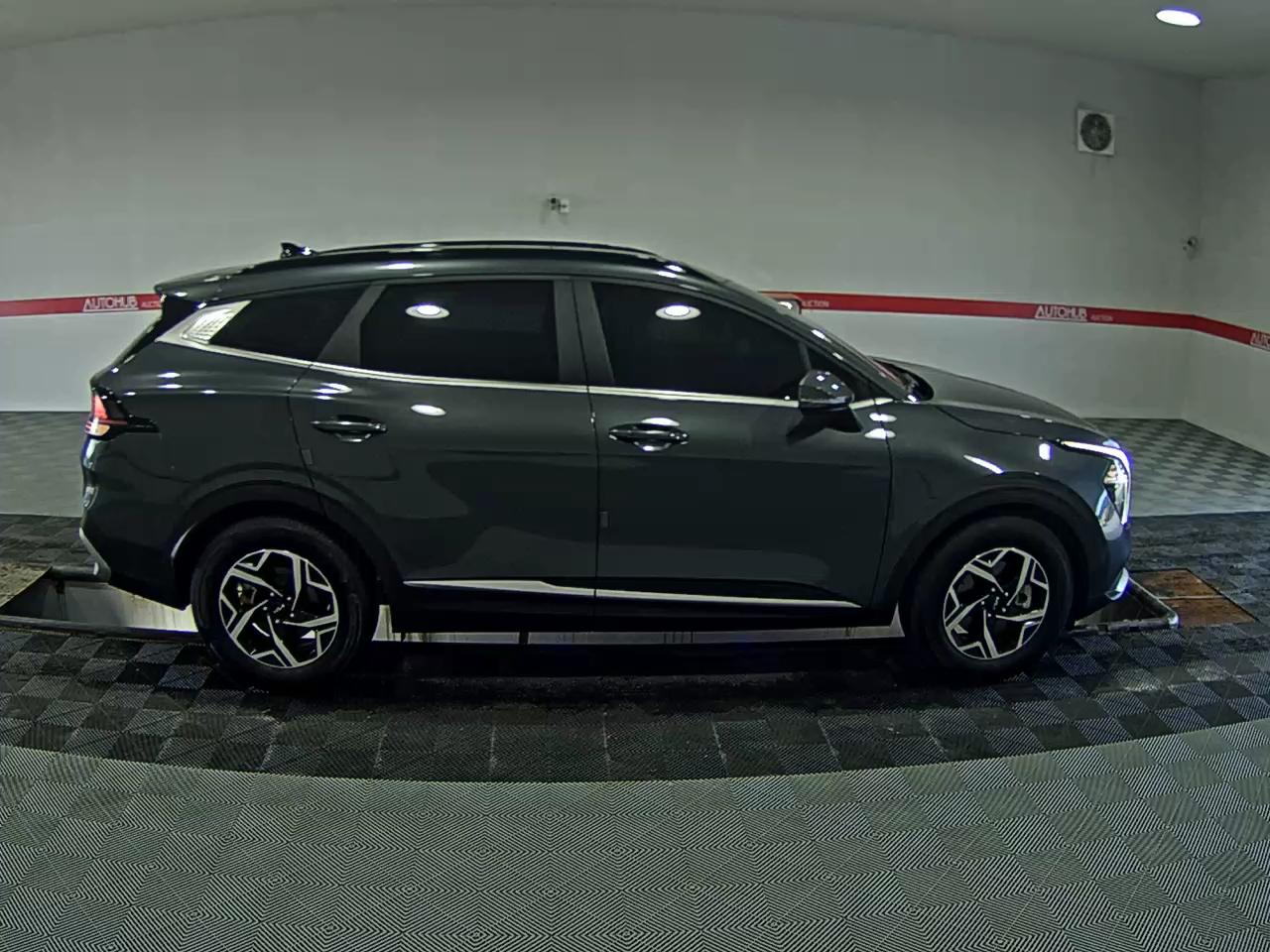 2023 - kia sportage