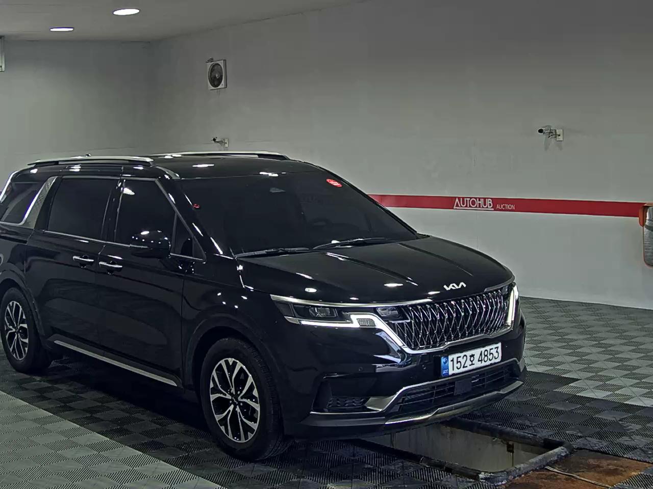 2023 - kia carnival