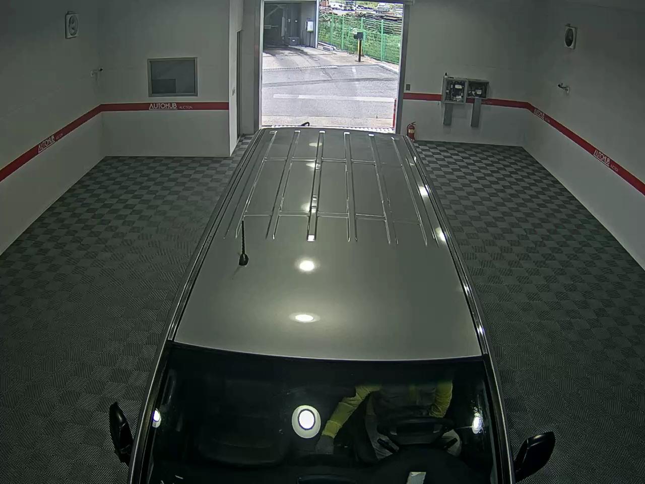 2011 - hyundai grand starex