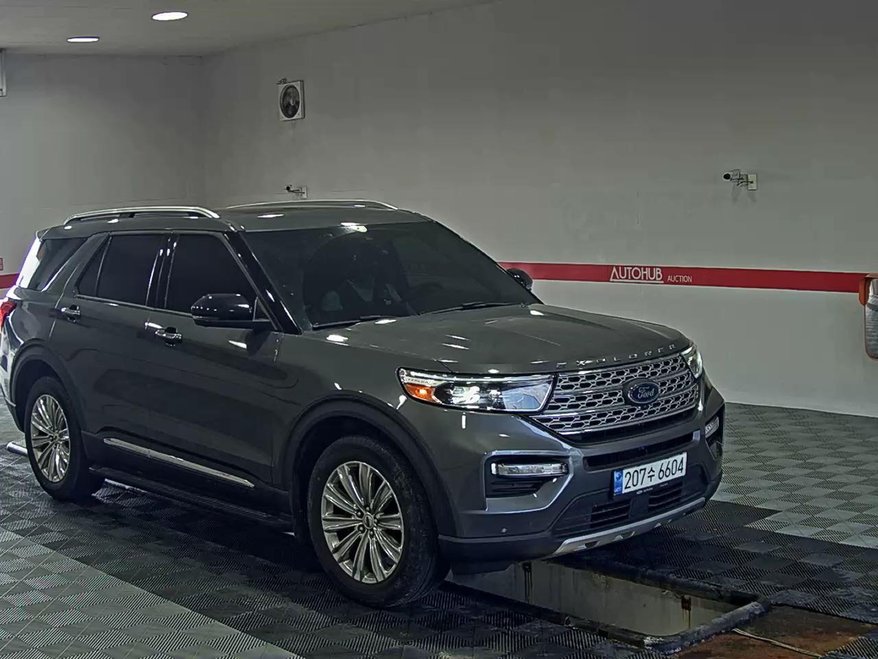 Ford Explorer 2022 — صورة 11