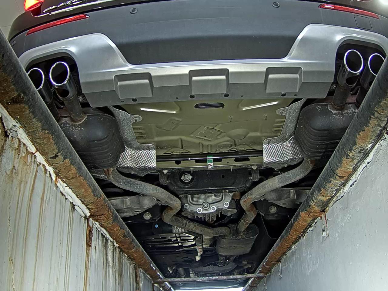 Ford Explorer 2021 — صورة 15