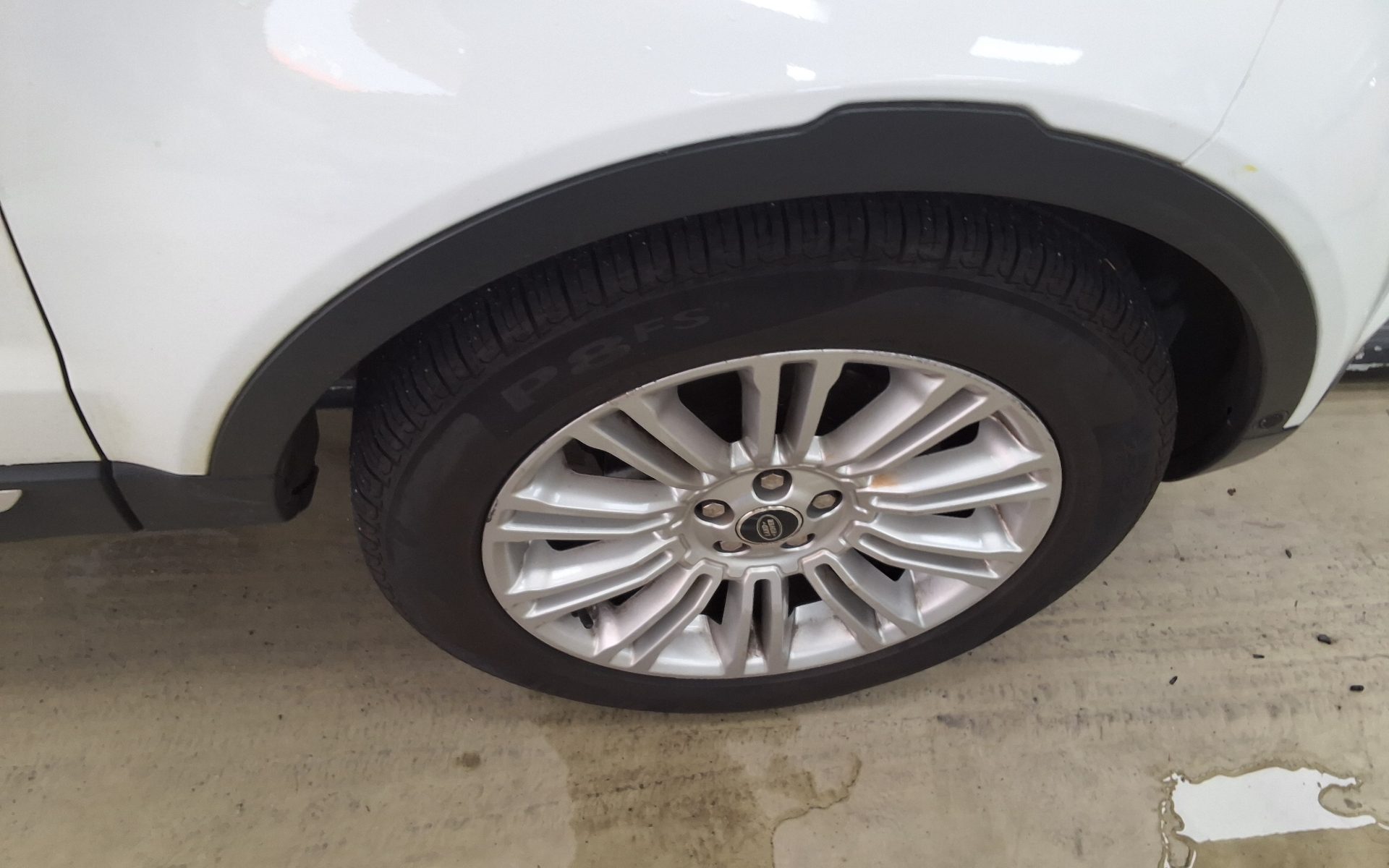 2013 - land rover range rover