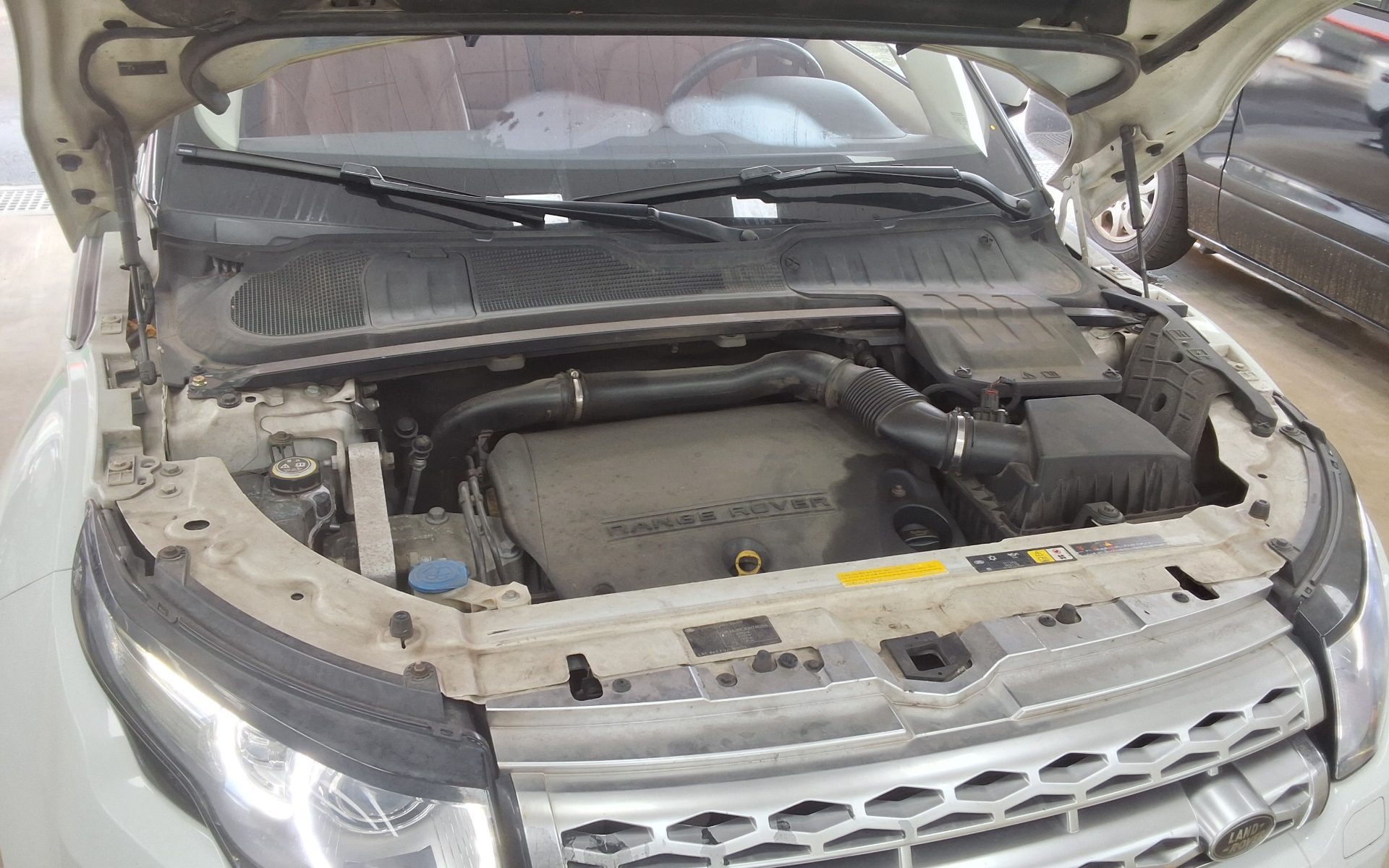 2013 - land rover range rover