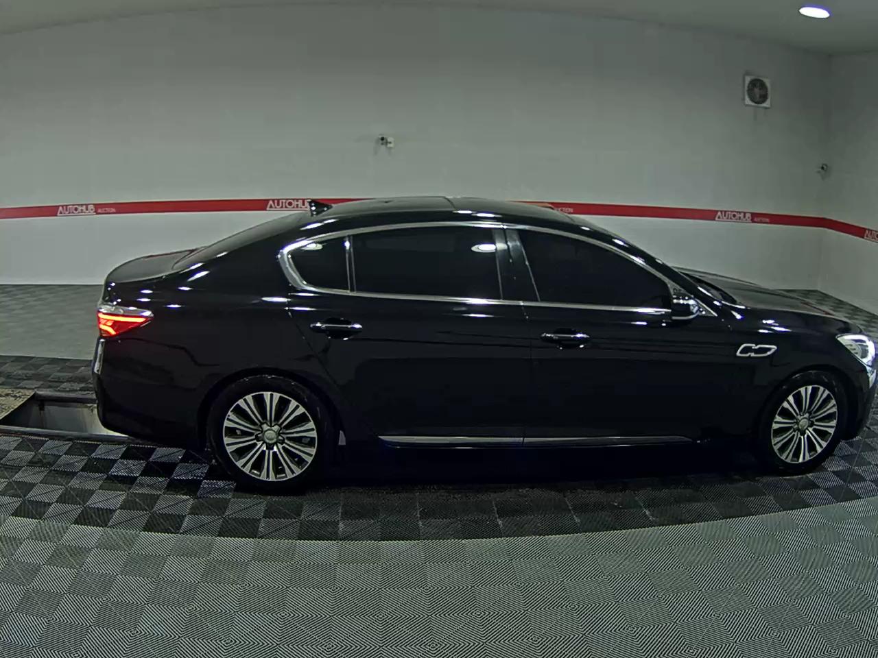 2015 - kia k9