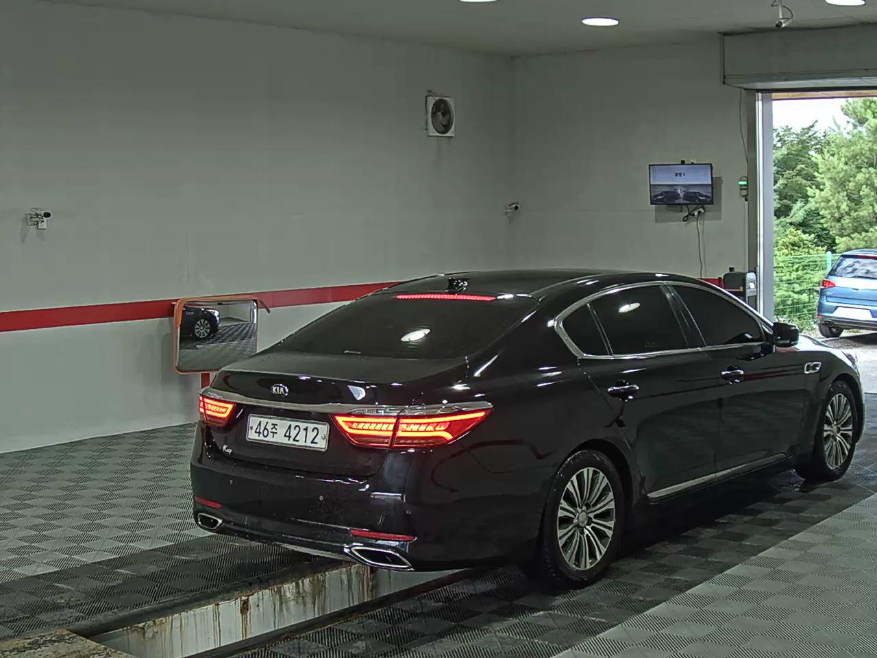 2015 - kia k9