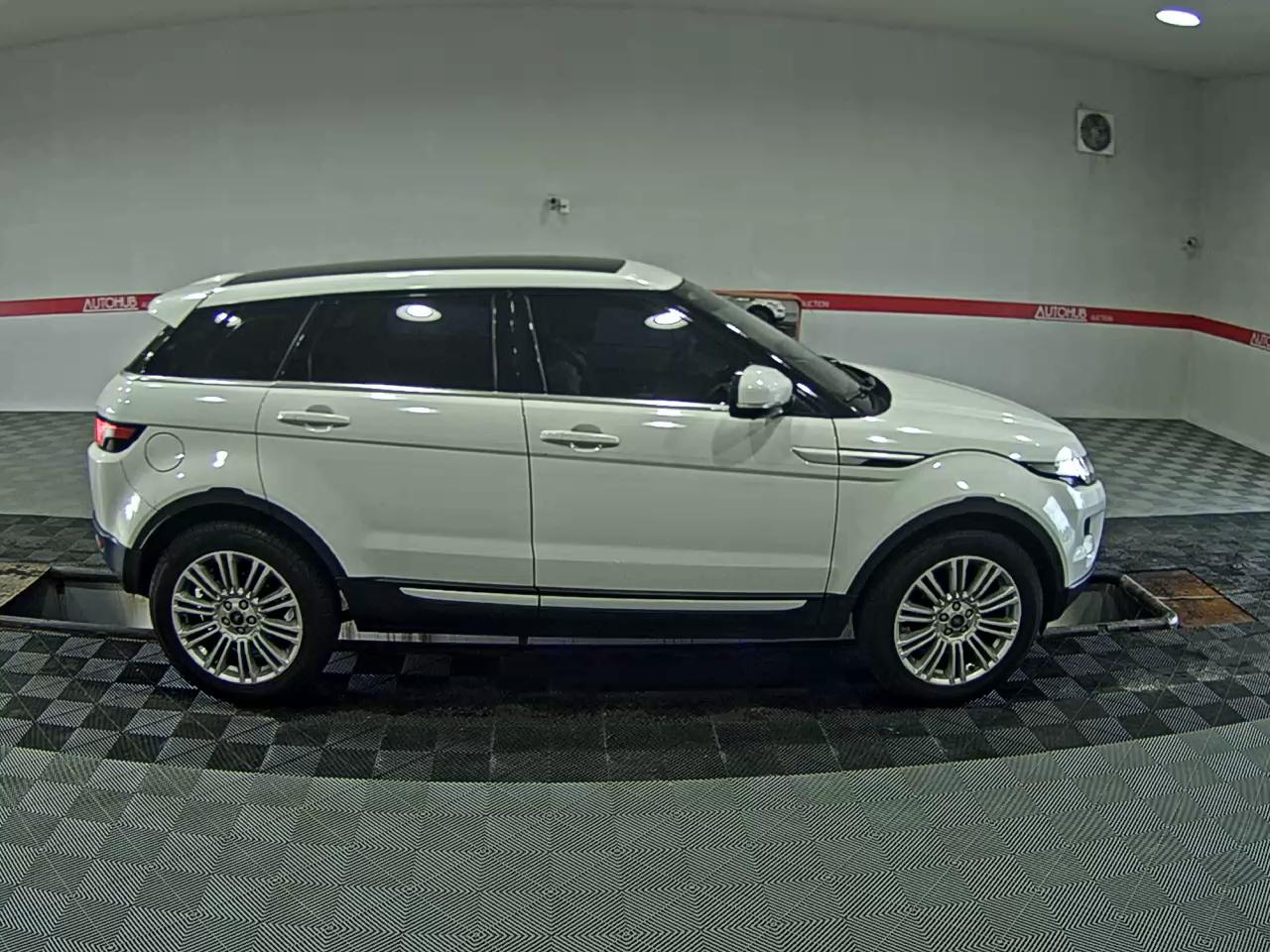 2013 - land rover range rover