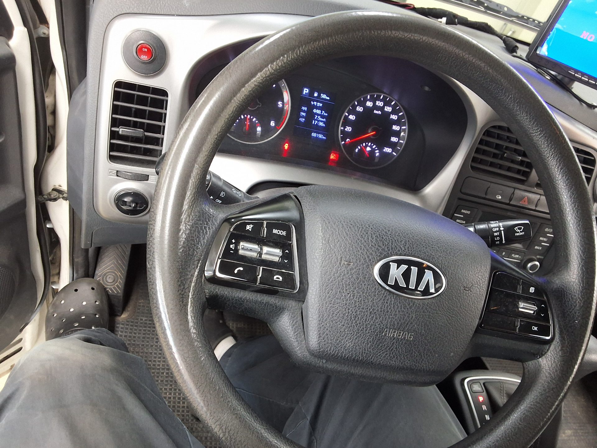 2020 - kia bongo