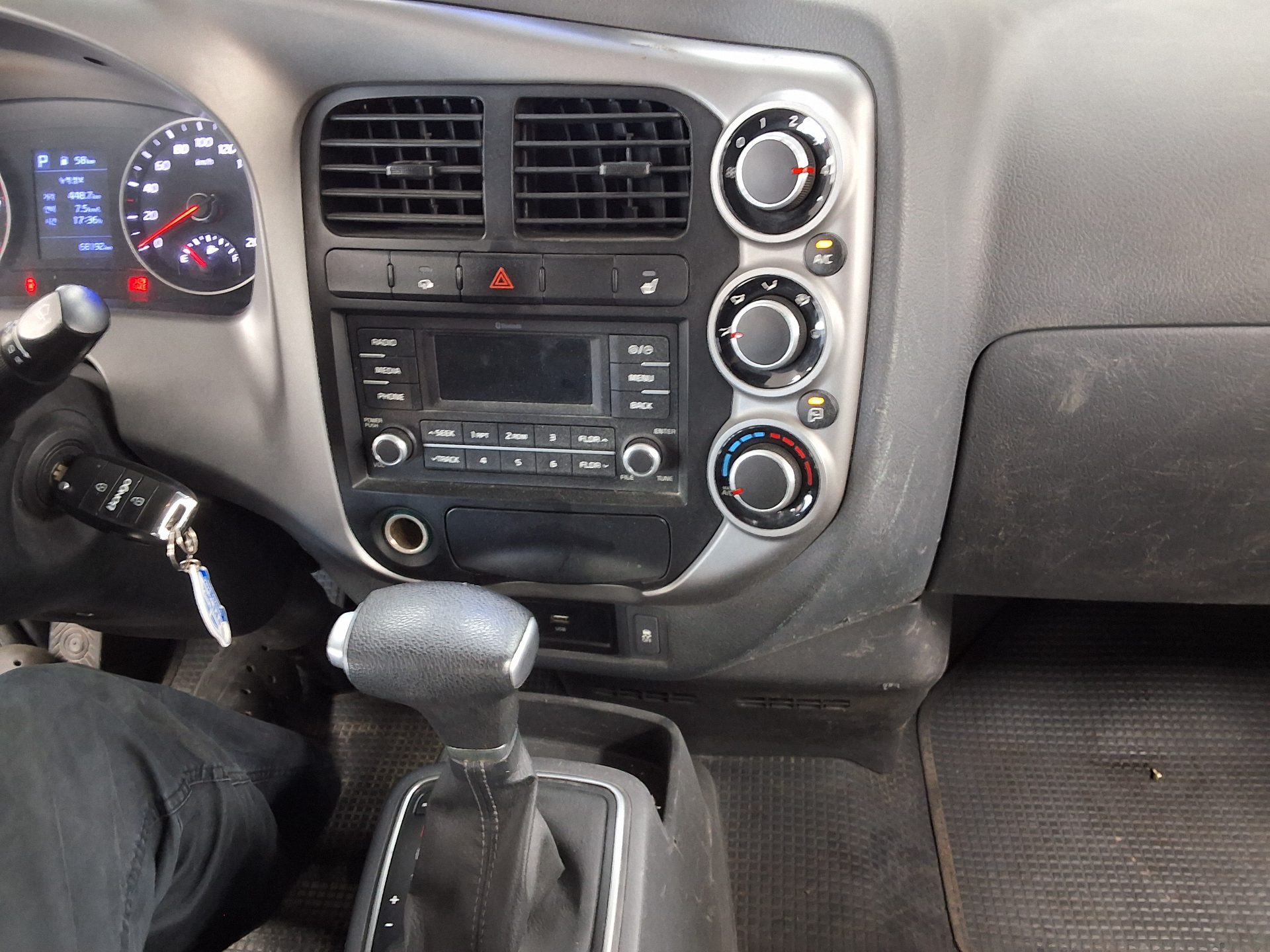 2020 - kia bongo