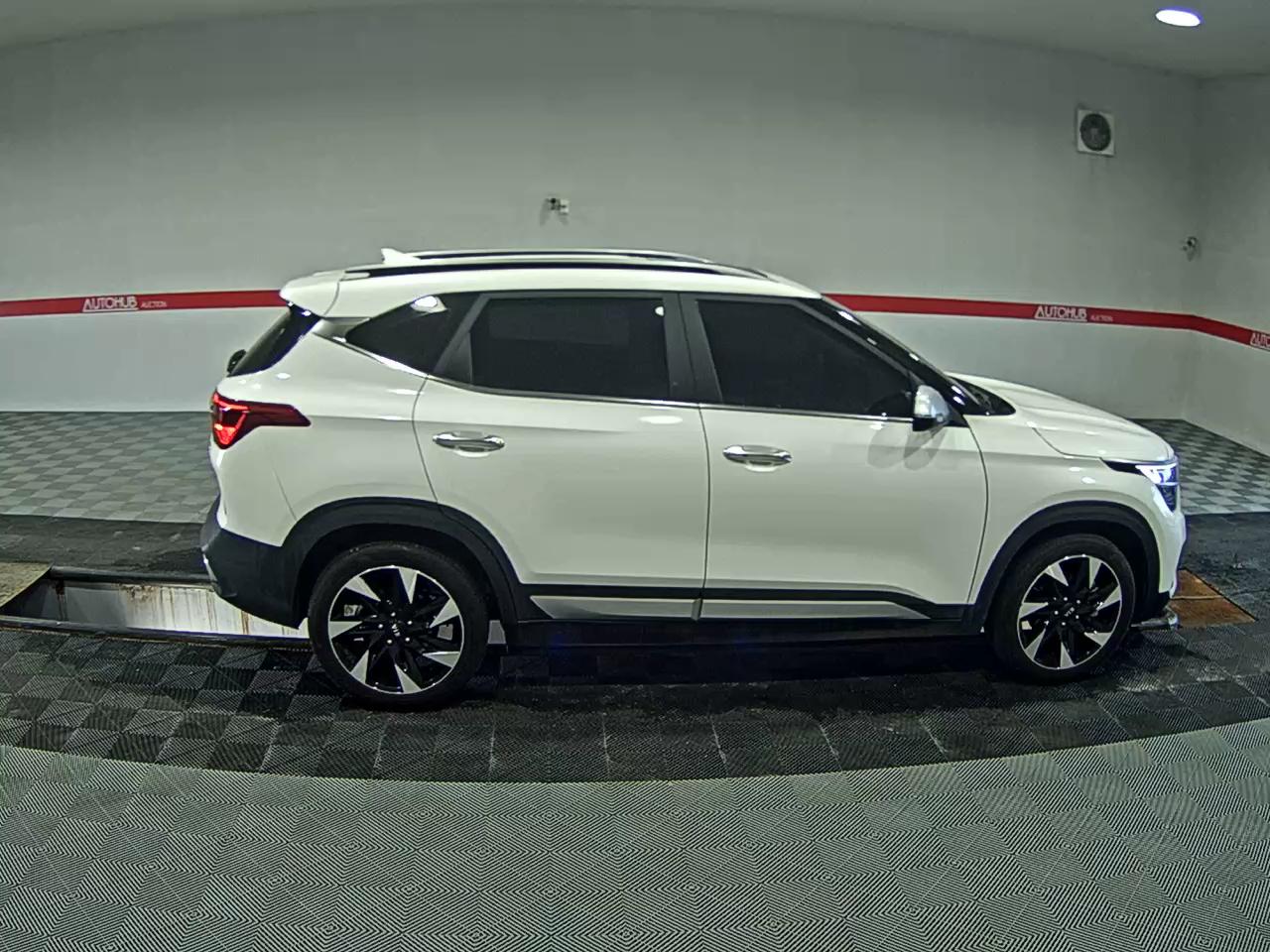 2021 - kia seltos
