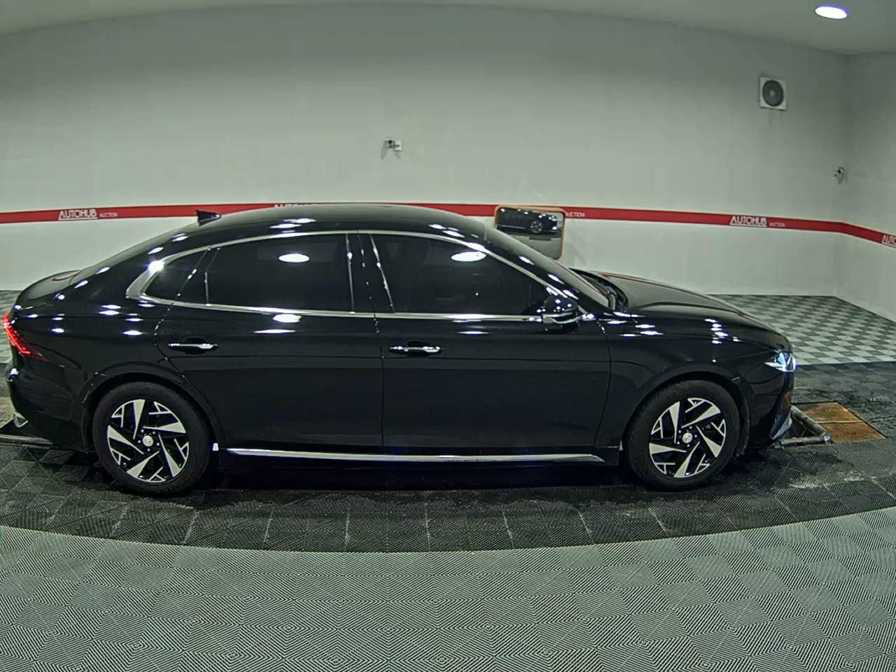 2021 - hyundai grandeur