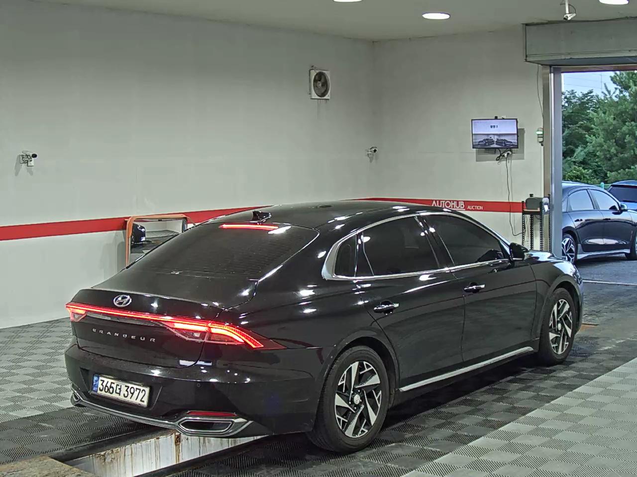 2021 - hyundai grandeur