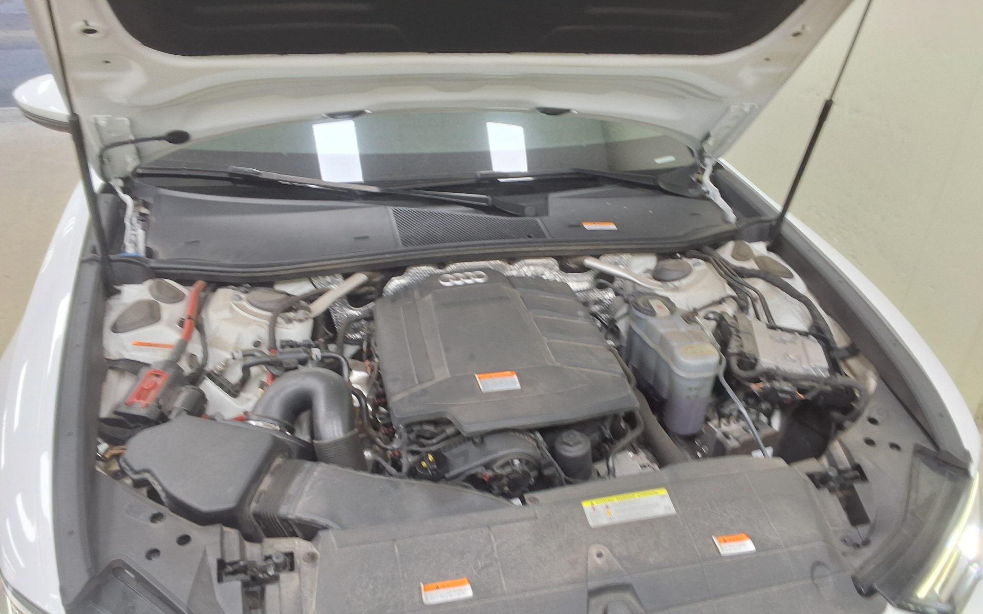 Audi A6 2021 — صورة 21